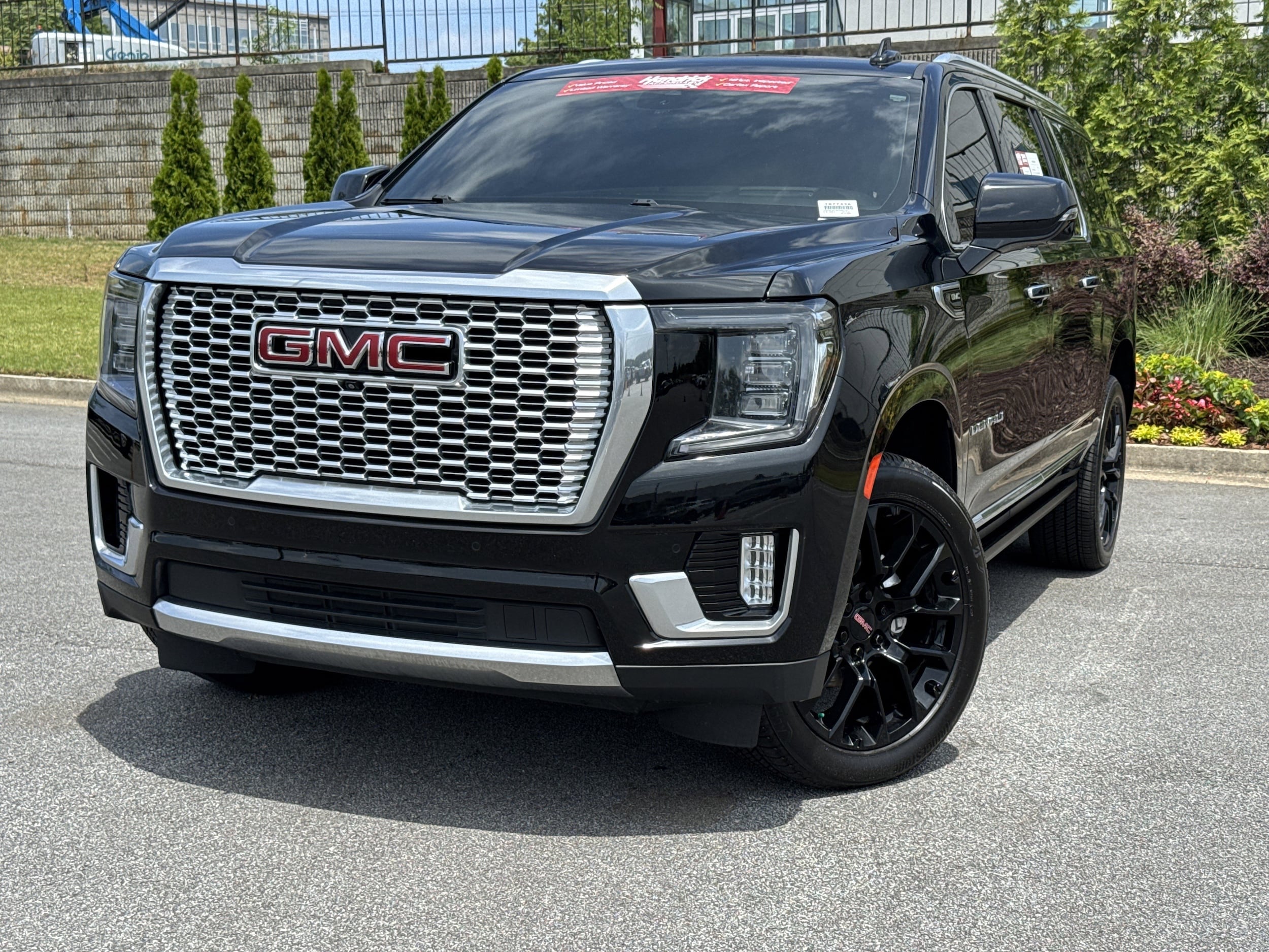 2023 GMC Yukon XL Denali photo 4