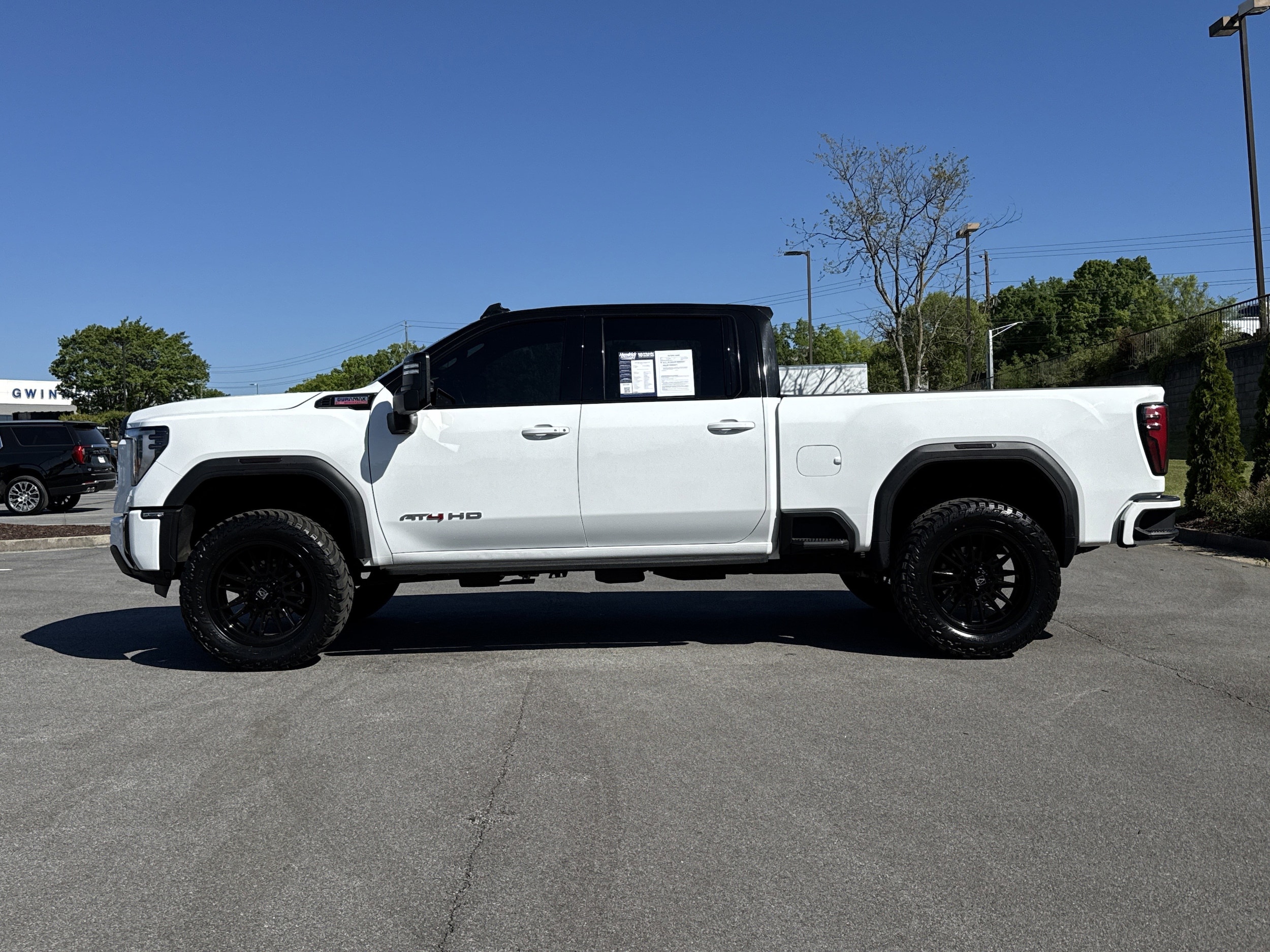 2025 GMC Sierra 2500HD AT4 photo 5