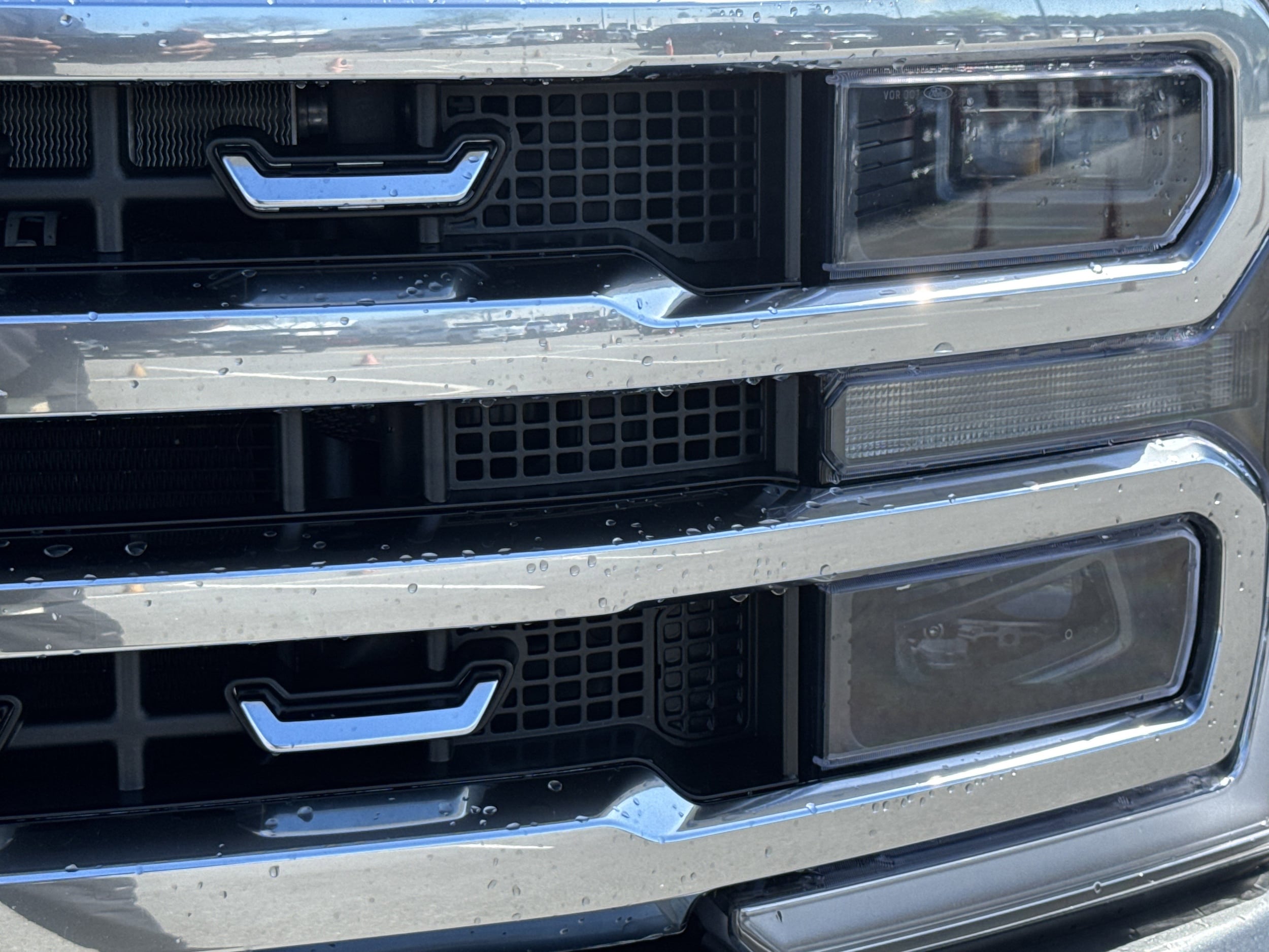 2024 Ford Super Duty F-250 SRW Platinum photo 4