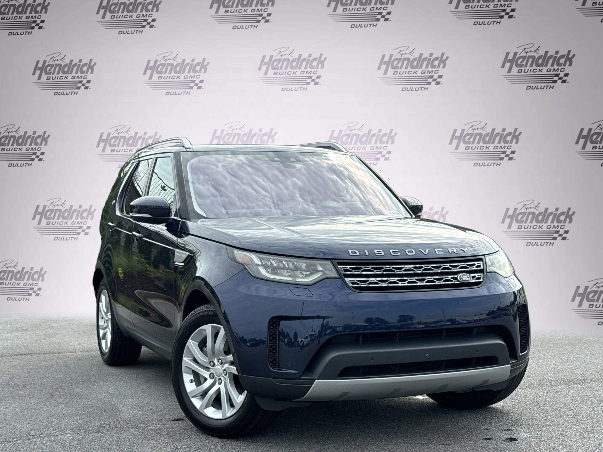 2018 Land Rover Discovery HSE photo 2