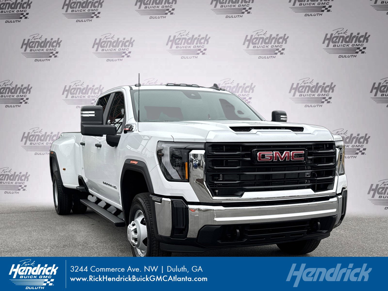 2026 GMC Sierra 3500HD Pro's photo