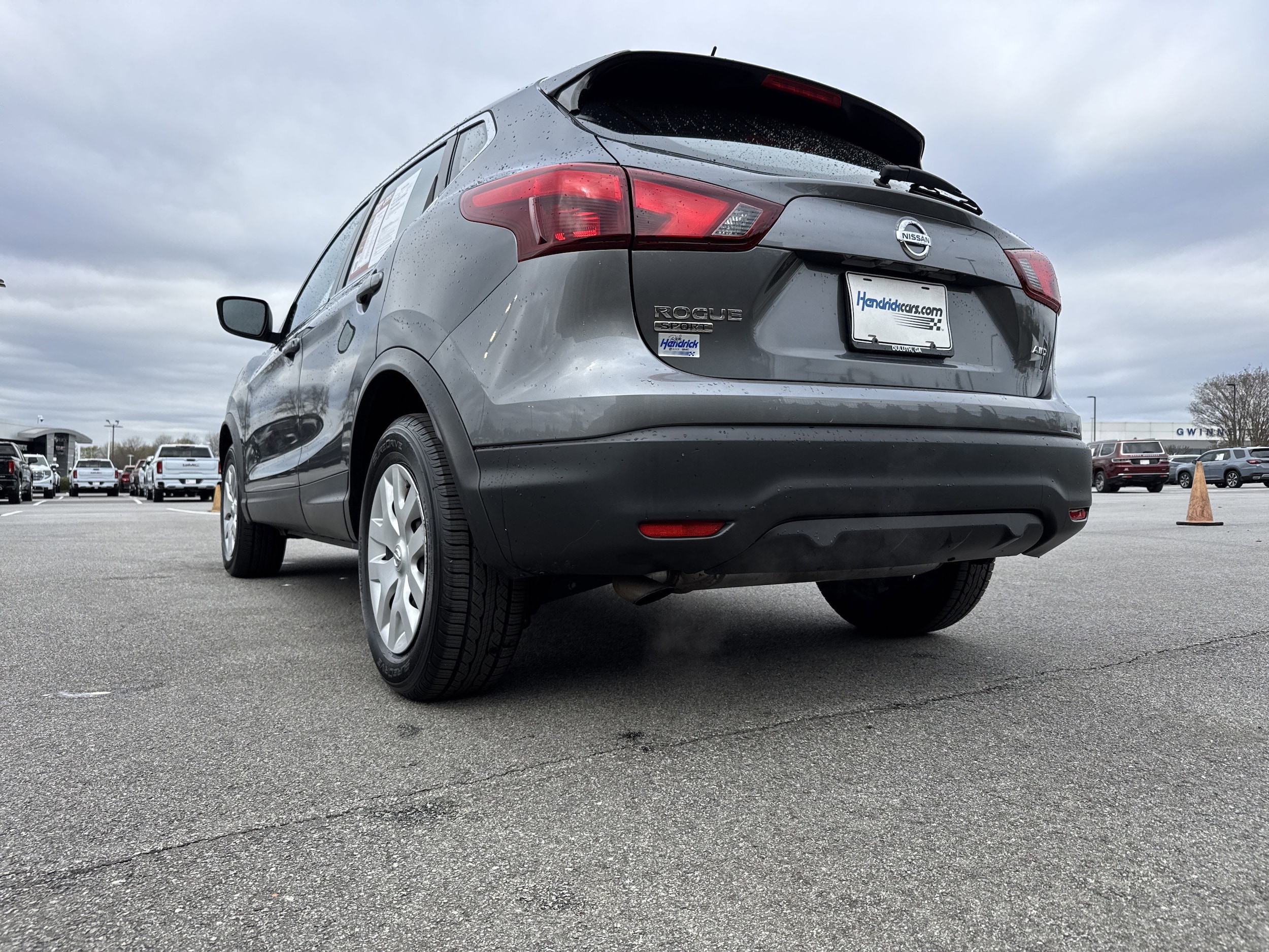 2019 Nissan Rogue Sport S photo 3