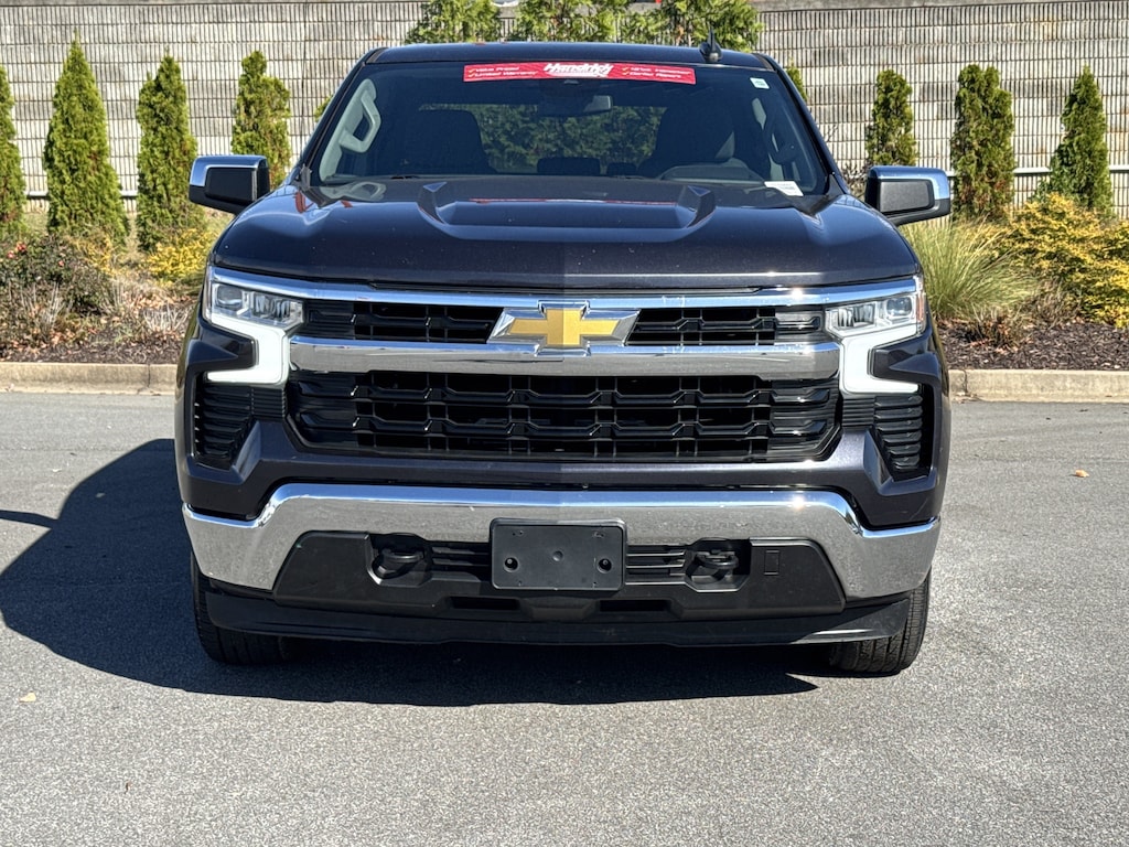 Used 2022 Chevrolet Silverado 1500 LT Pickup
