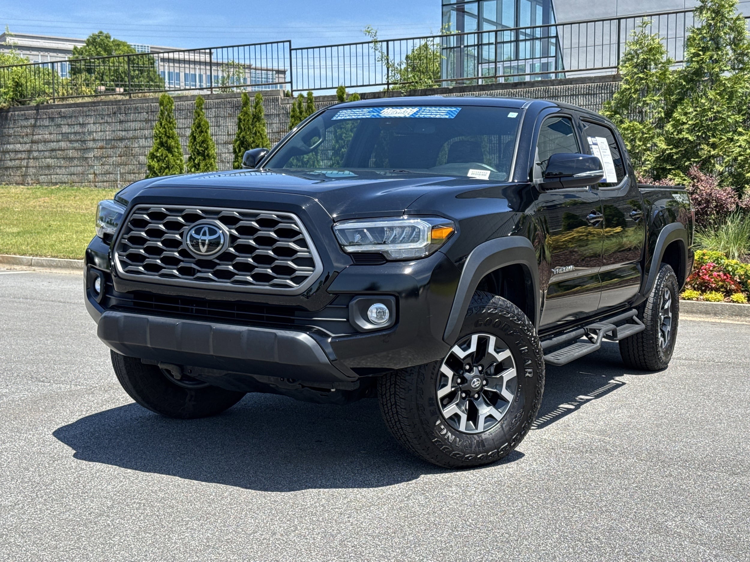2023 Toyota Tacoma 4WD TRD Off Road photo 4