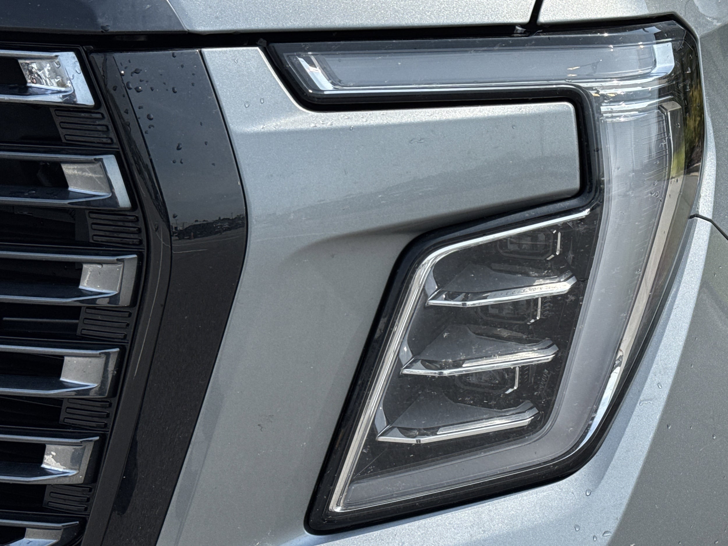 2025 GMC Yukon XL Denali Ultimate photo 4