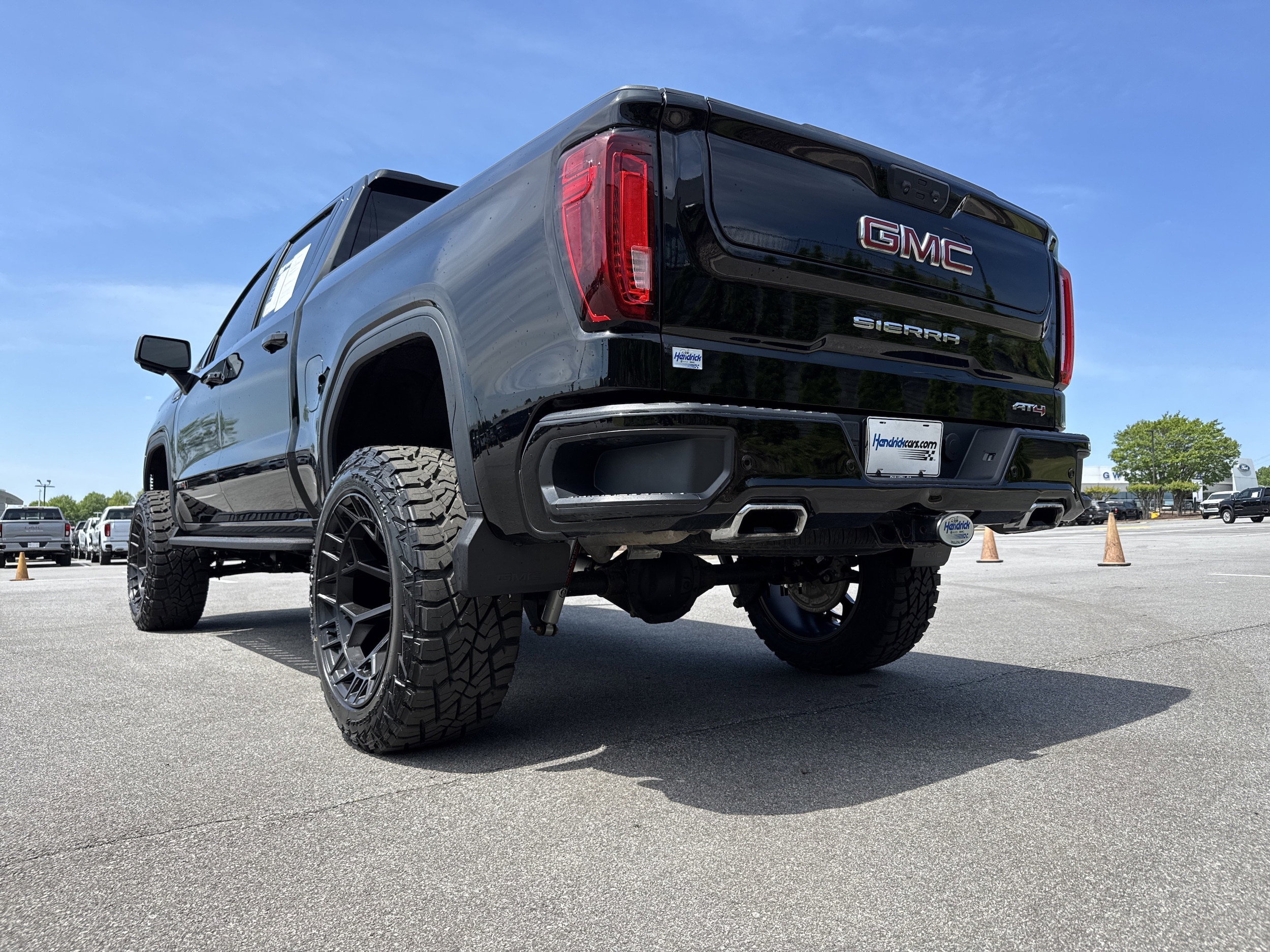 2024 GMC Sierra 1500 AT4 photo 6