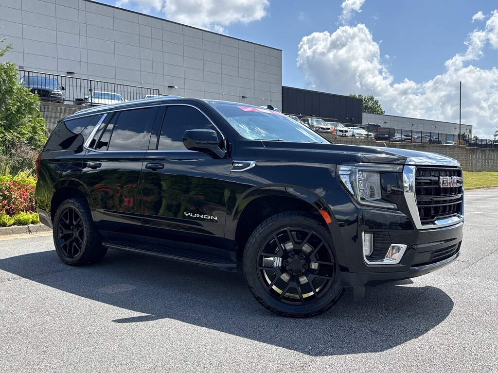 Used 2022 GMC Yukon SLE SUV