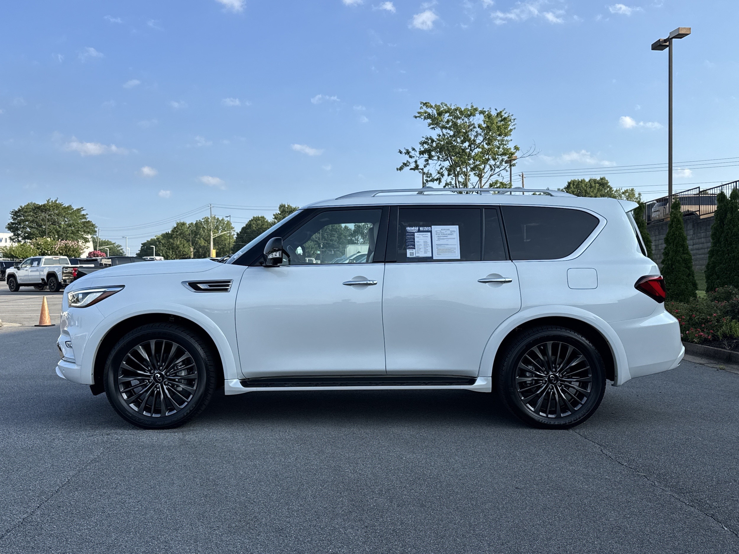 INFINITI QX80 SENSORY