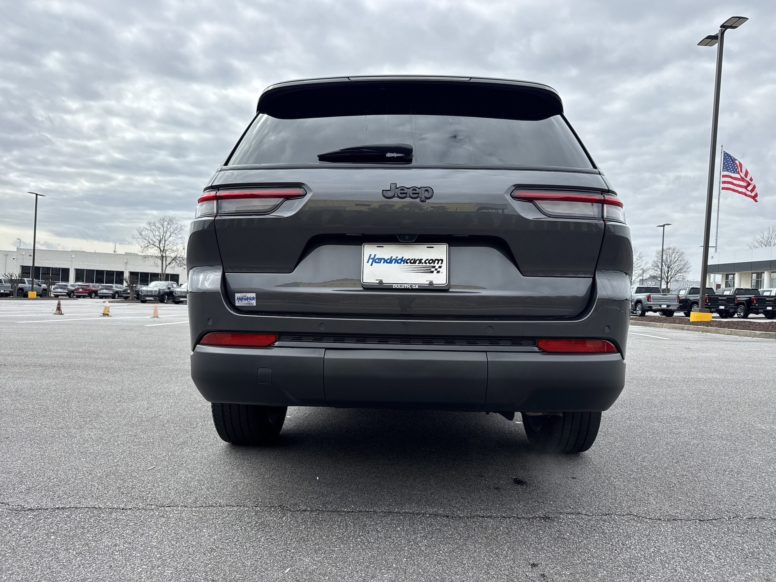 2023 Jeep Grand Cherokee L Altitude photo 3