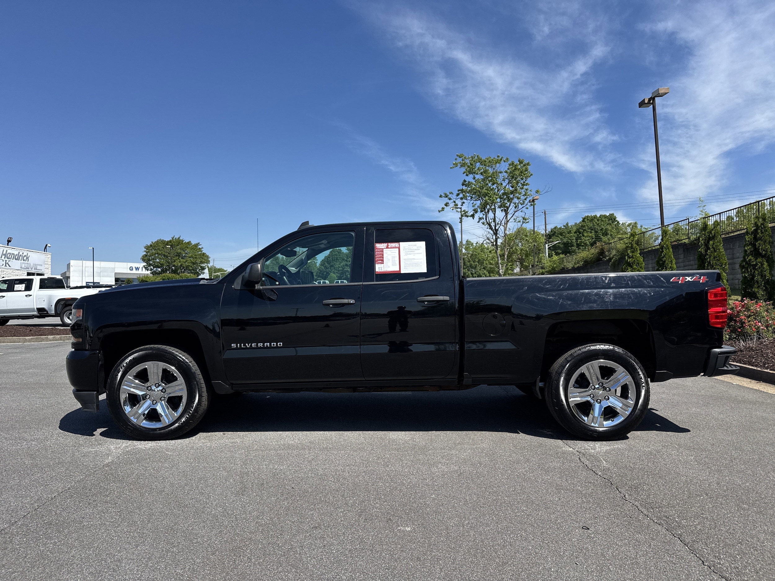 2018 Chevrolet Silverado 1500 Custom photo 6