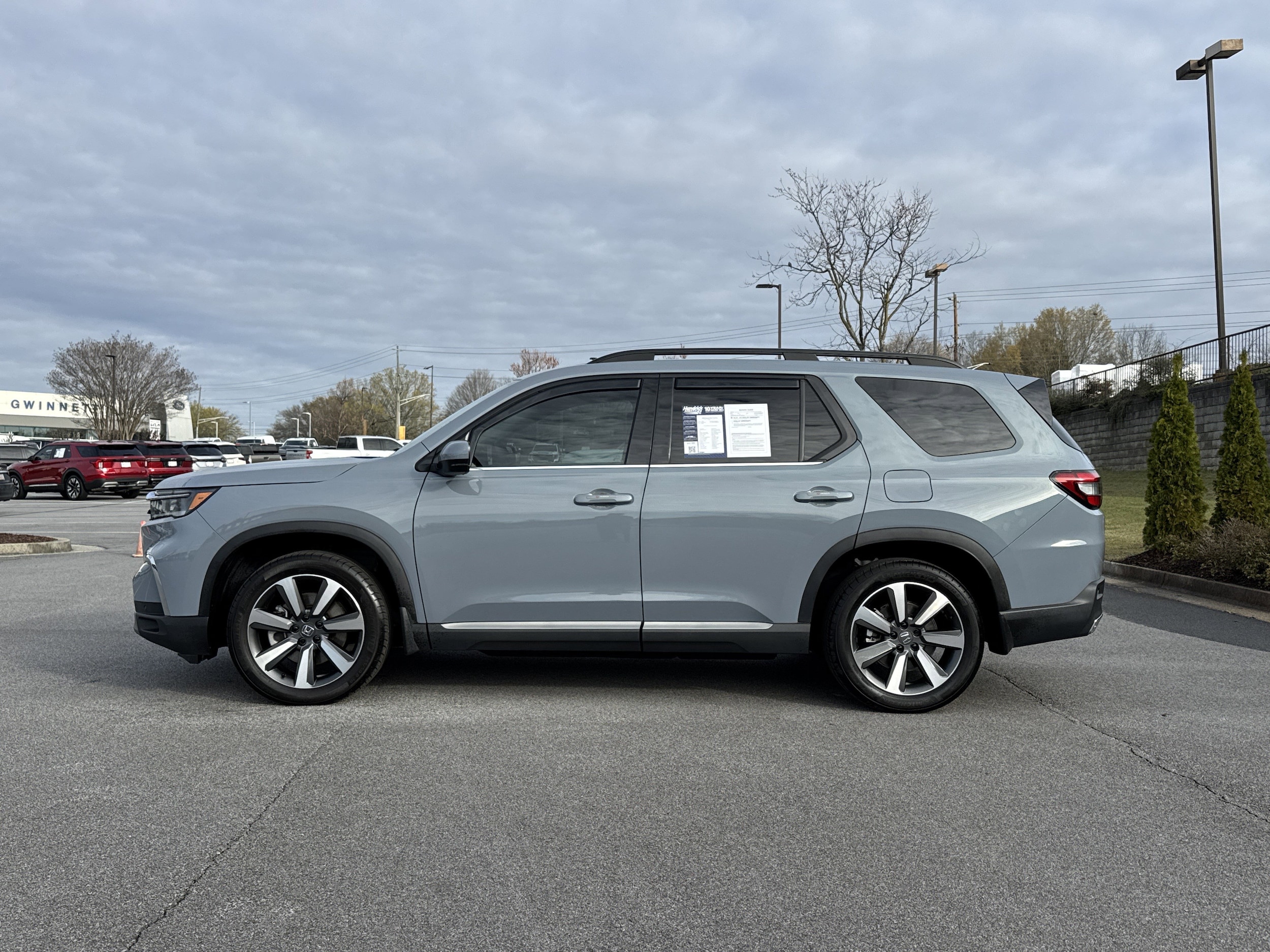 2025 Honda Pilot Touring photo 5