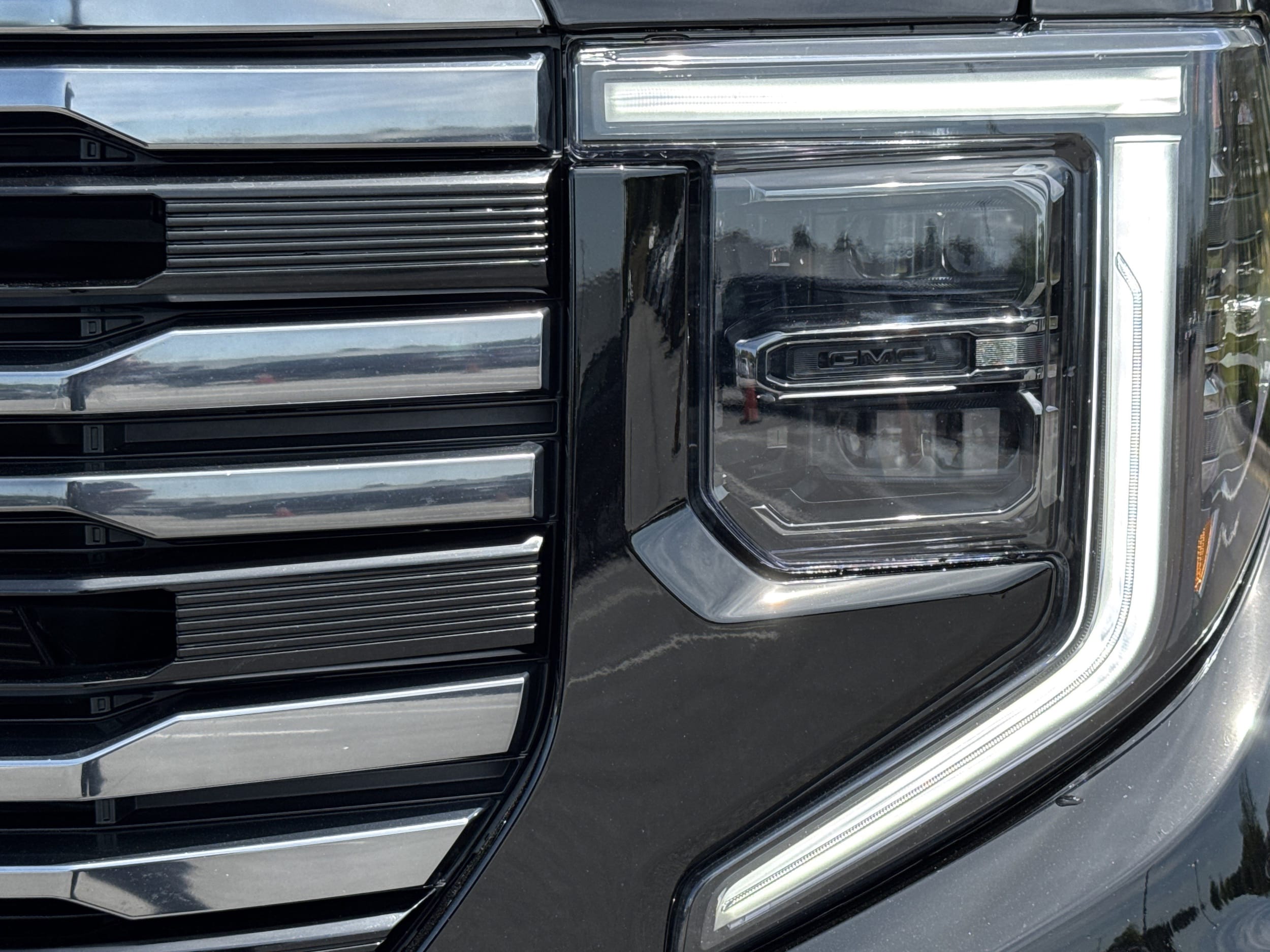 2024 GMC Sierra 1500 AT4 photo 4