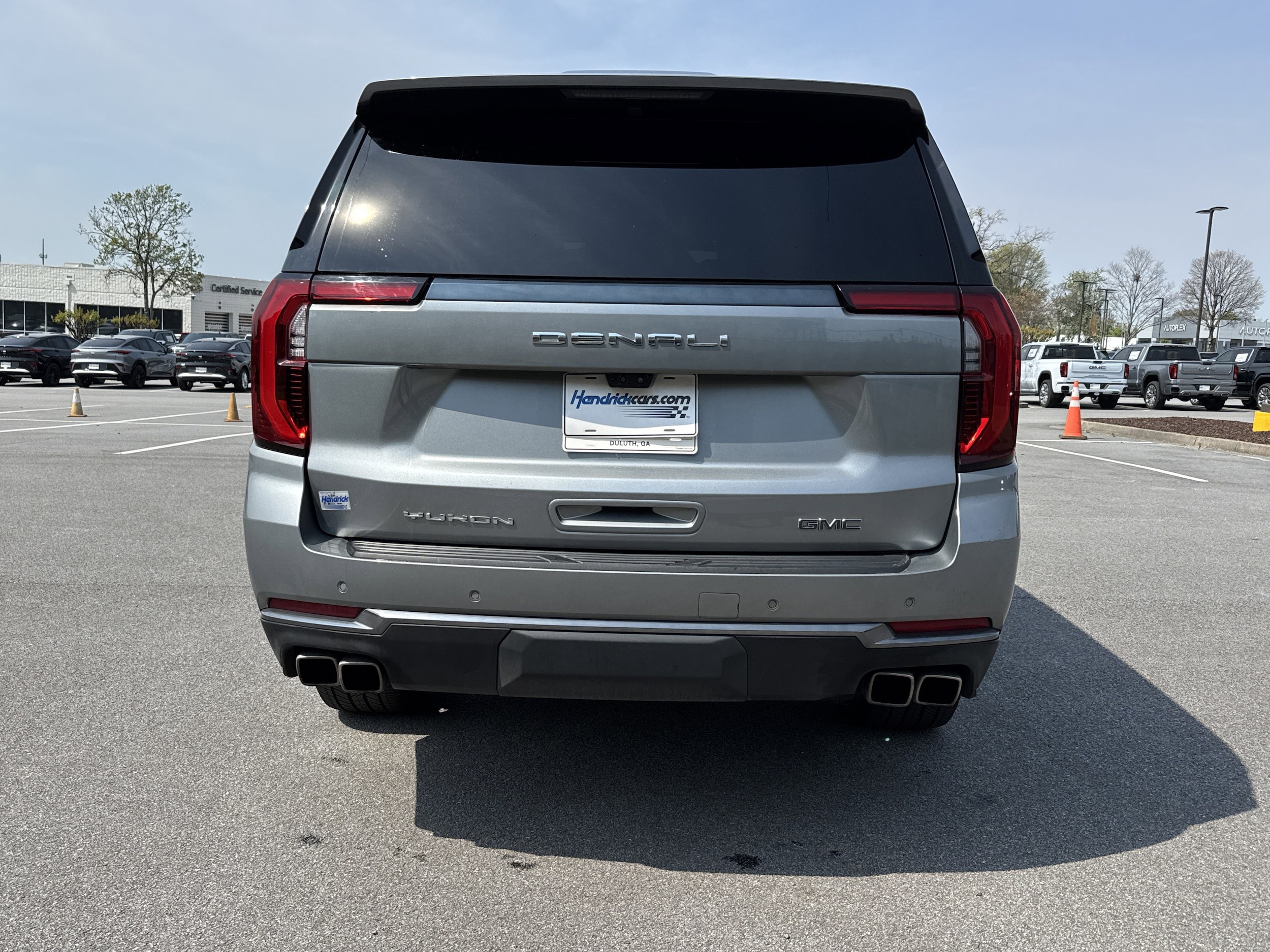 2025 GMC Yukon XL Denali Ultimate photo 3