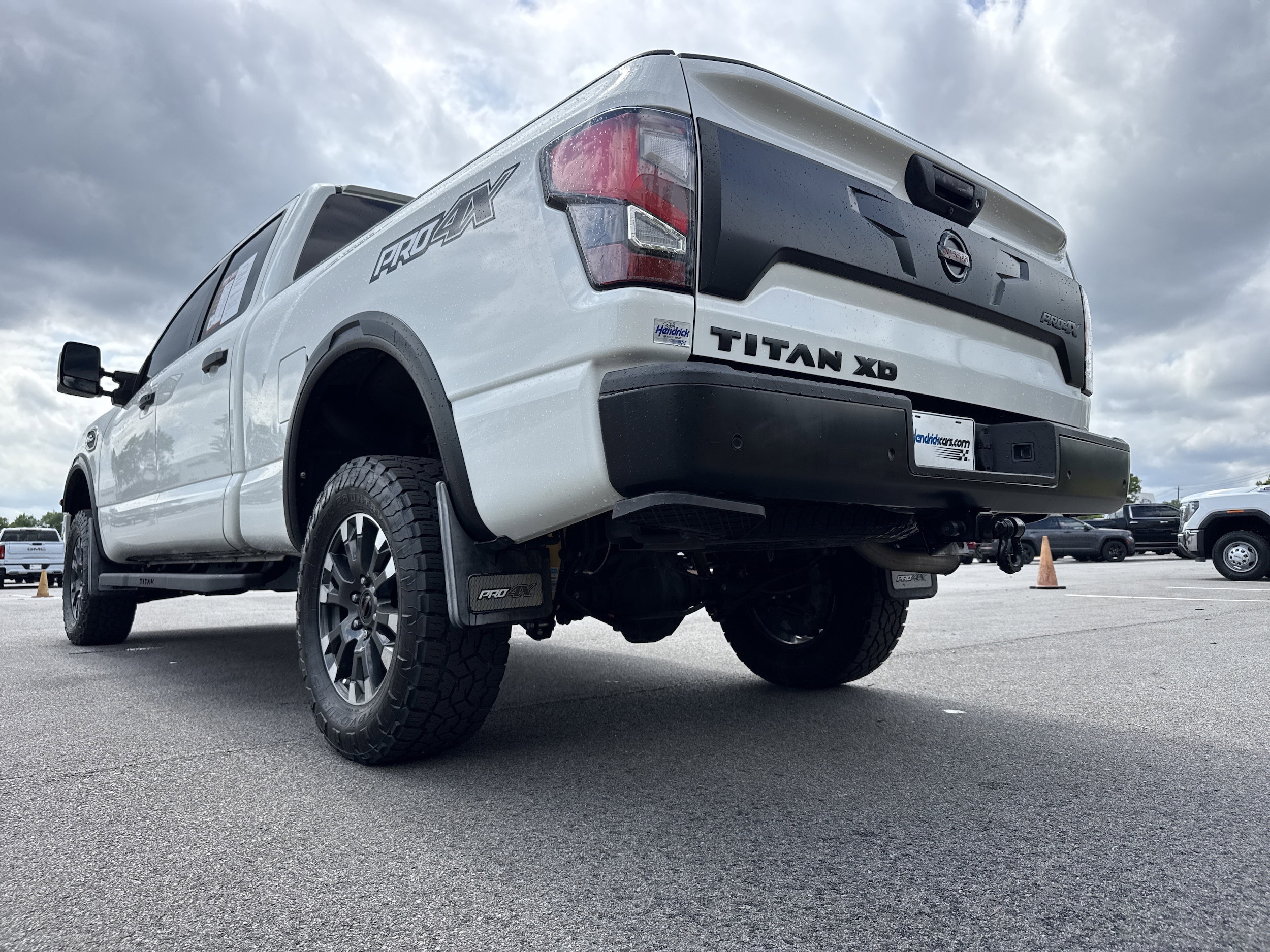 2021 Nissan Titan XD PRO-4X photo 3