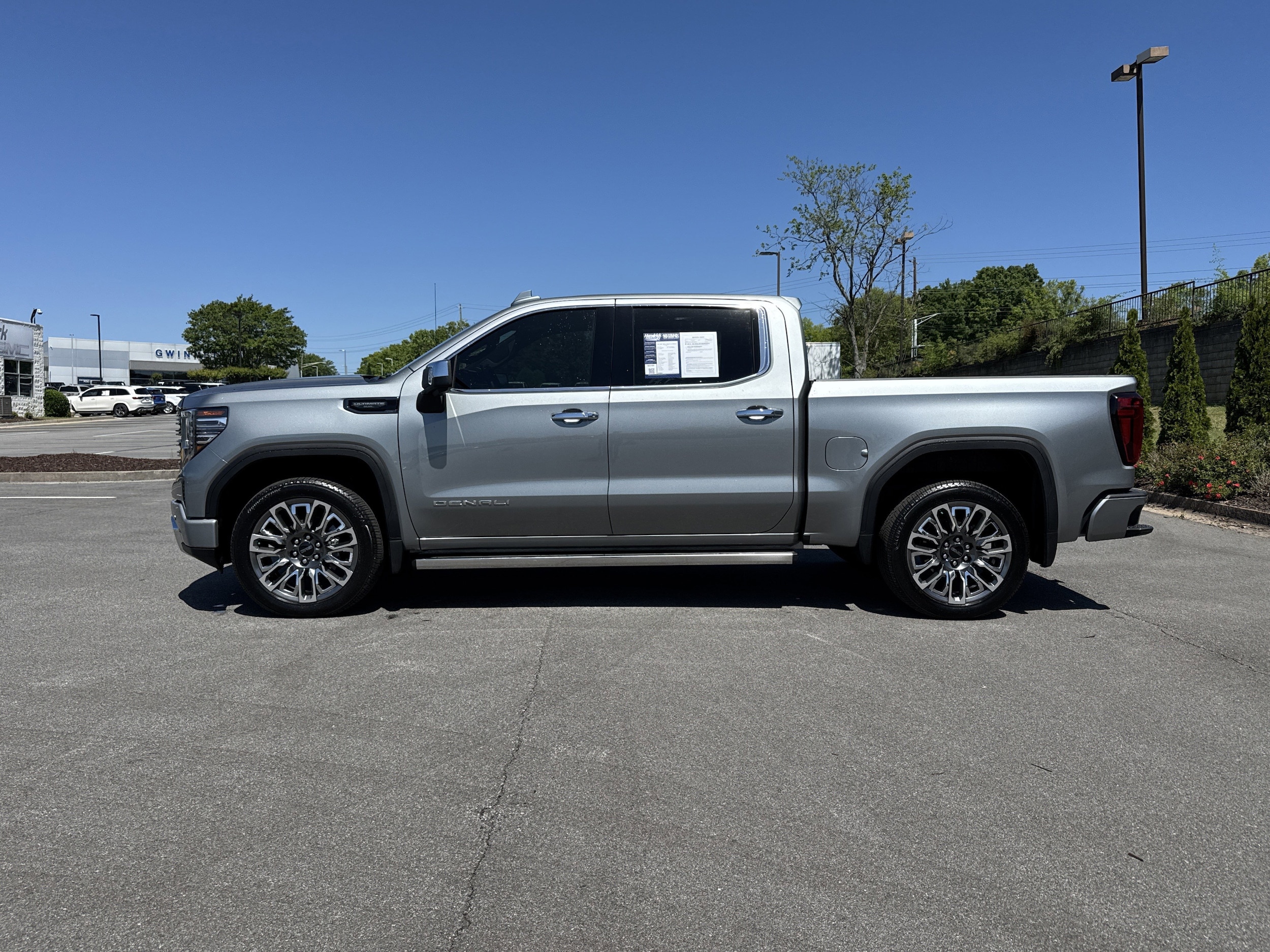 2025 GMC Sierra 1500 Denali Ultimate photo 5