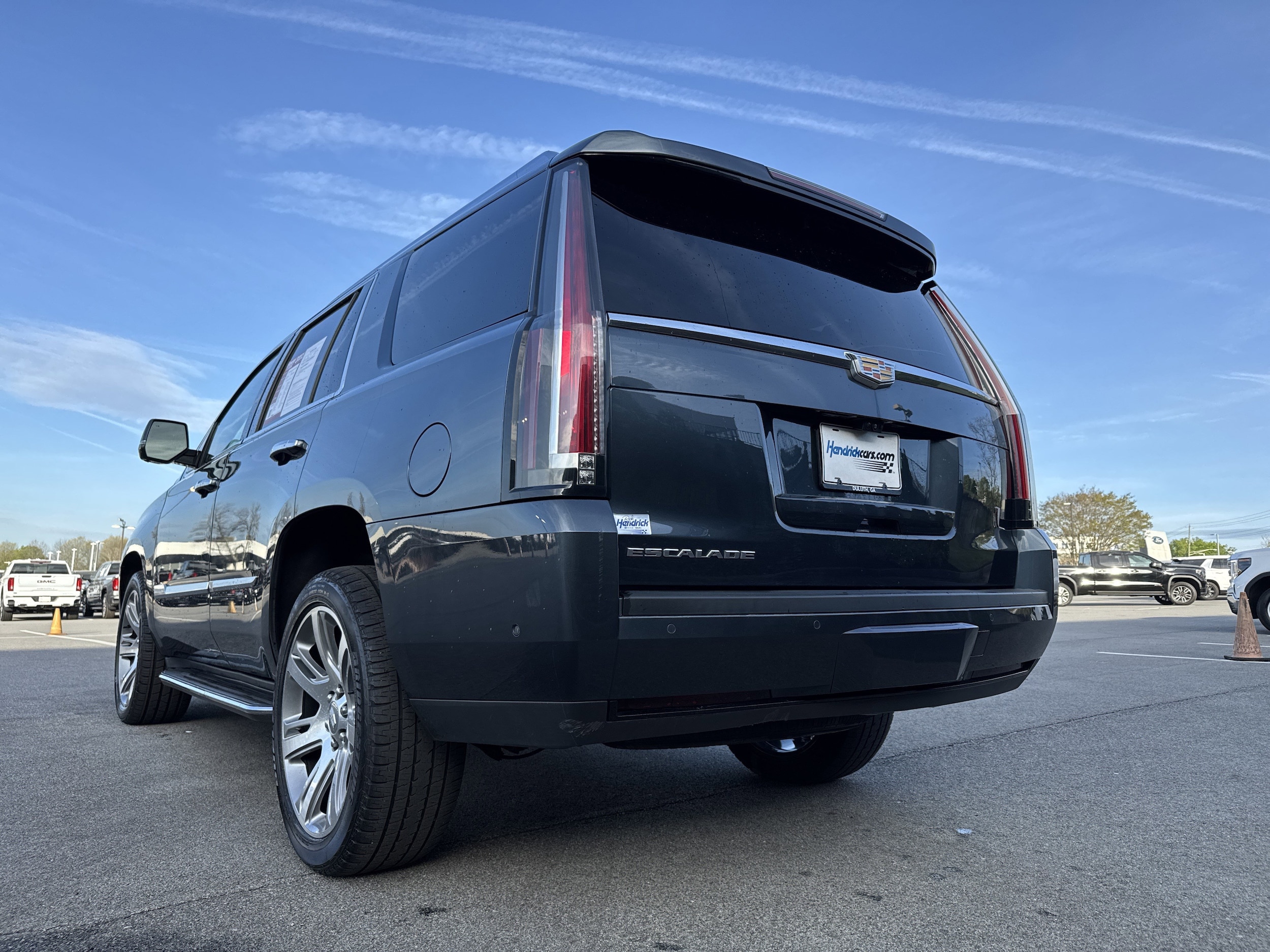 2020 CADILLAC Escalade Luxury photo 6