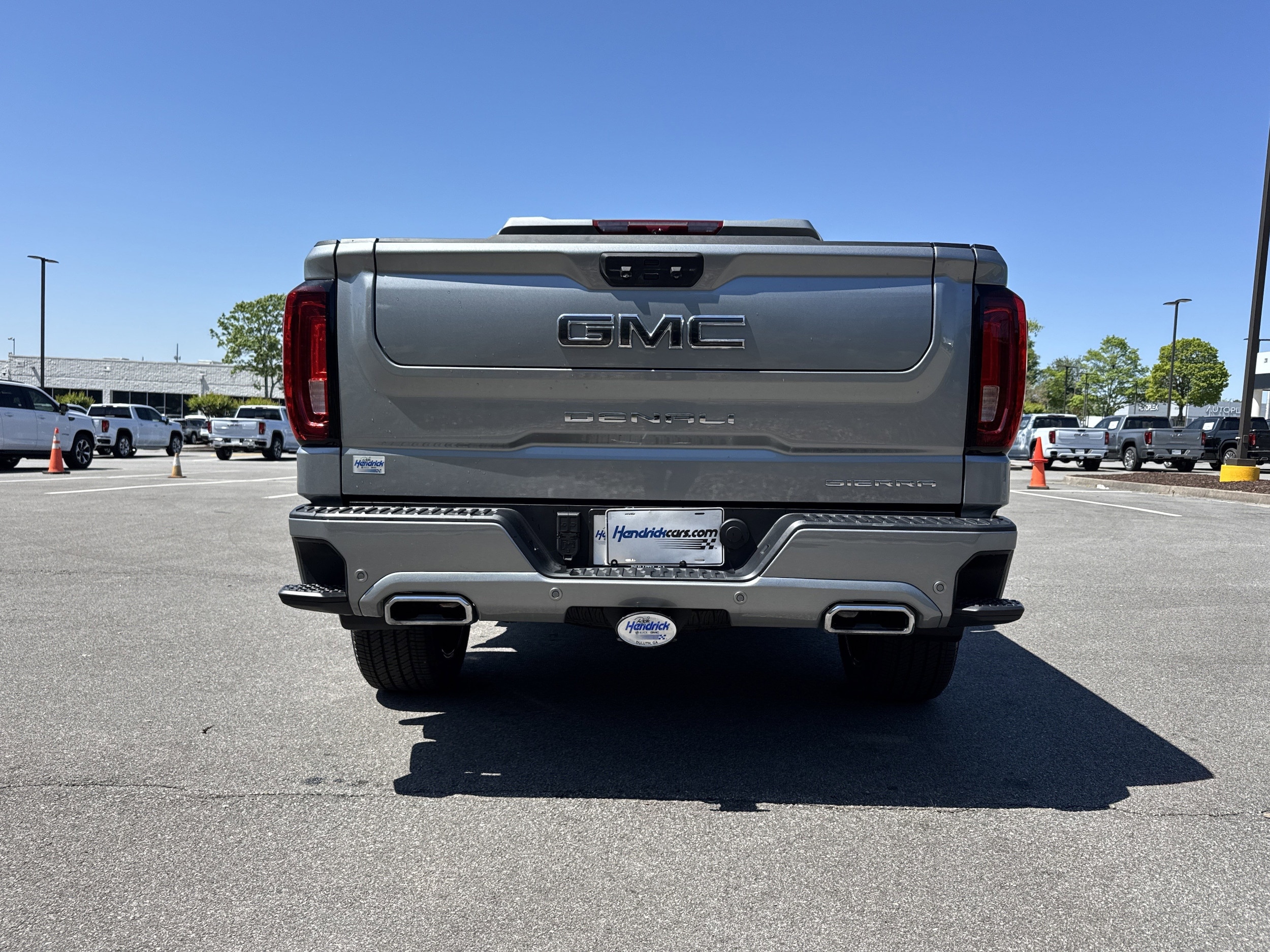 2025 GMC Sierra 1500 Denali Ultimate photo 3