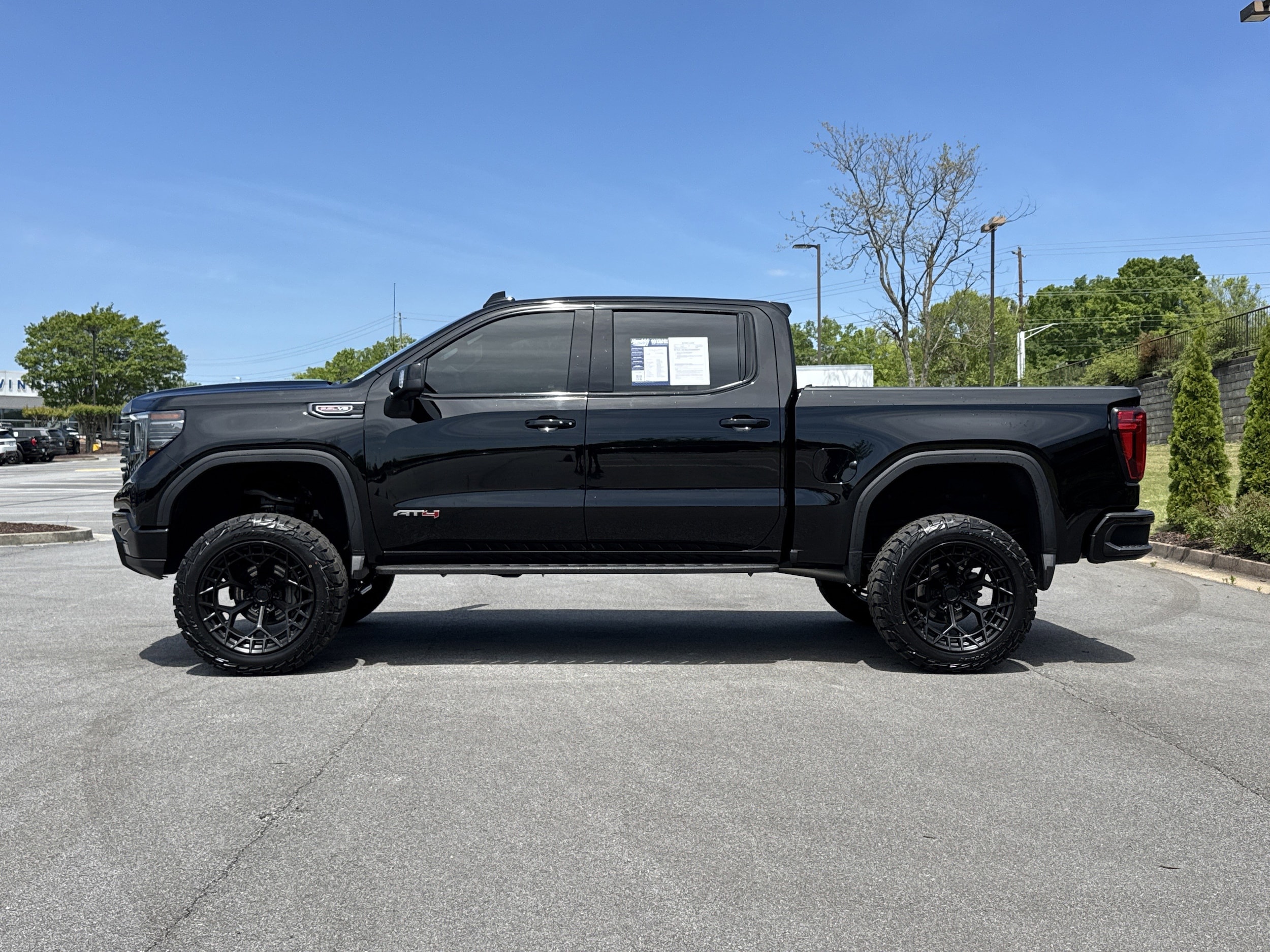 2024 GMC Sierra 1500 AT4 photo 5