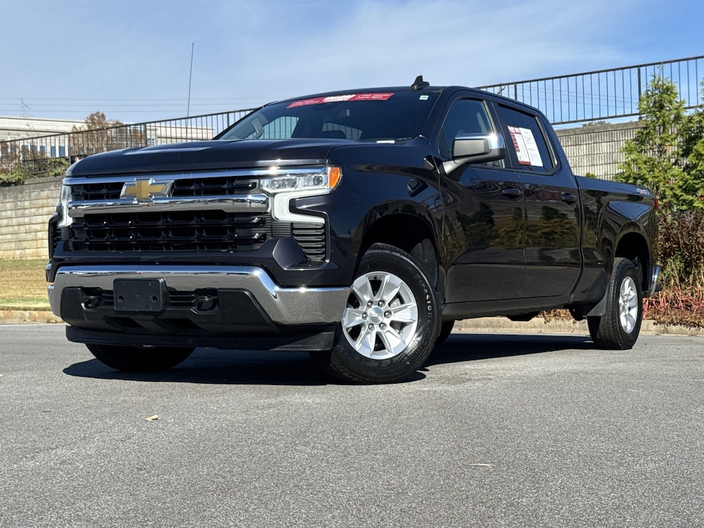 Used 2022 Chevrolet Silverado 1500 LT Pickup