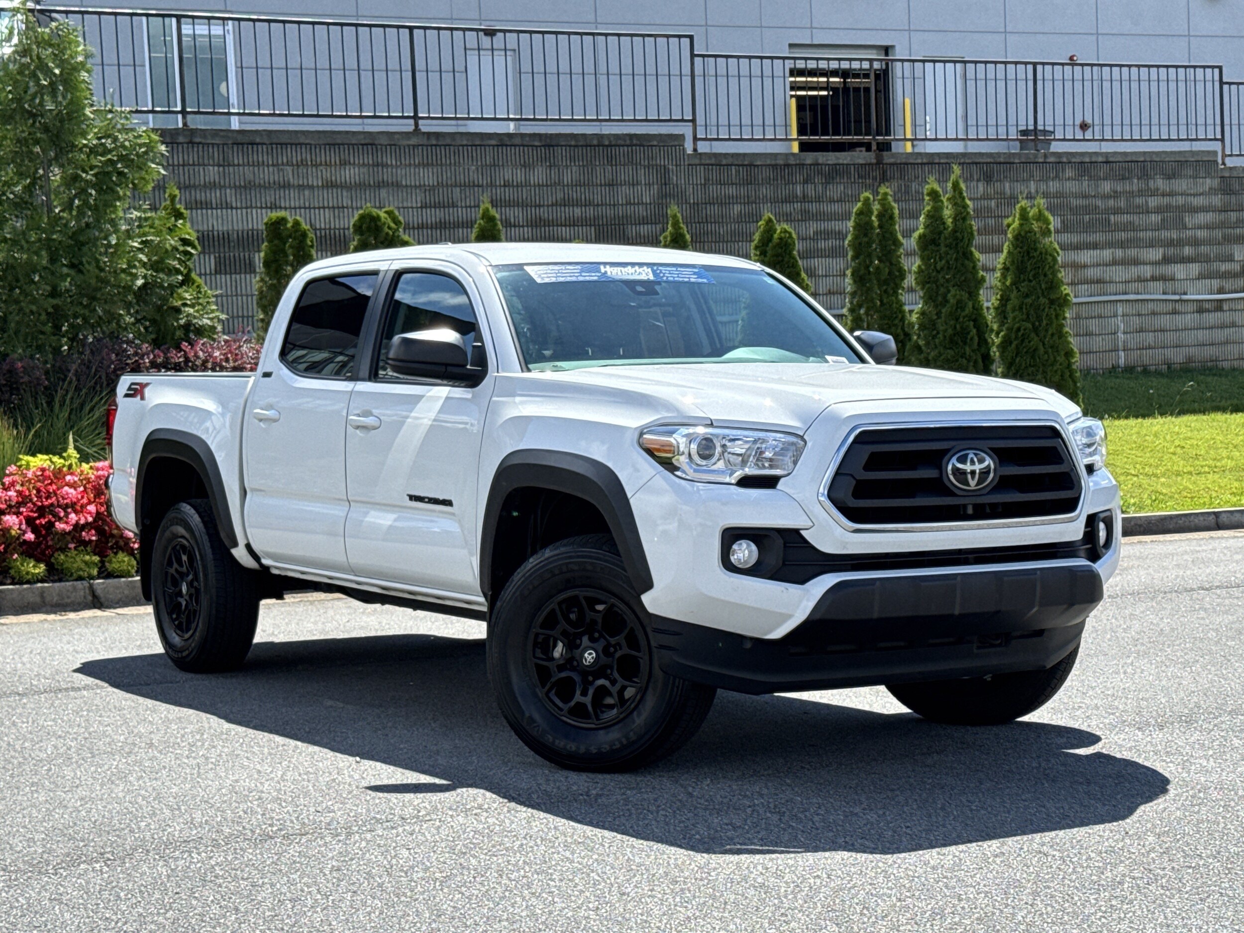 Toyota Tacoma 2WD SR5