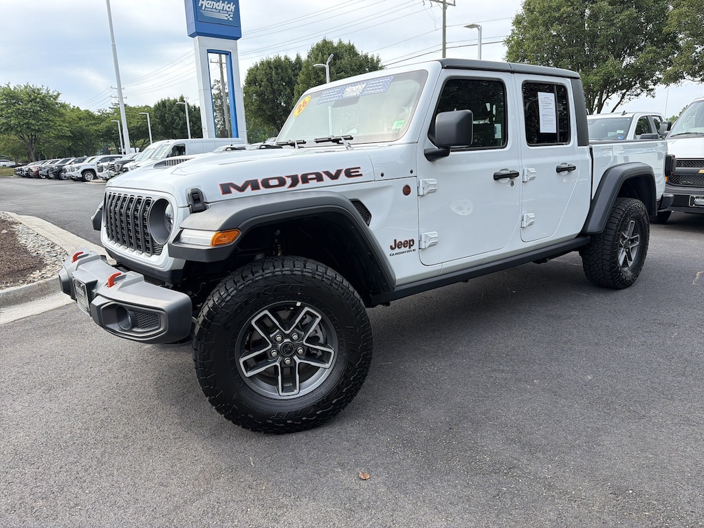 Used 2026 Jeep Gladiator Mojave Pickup