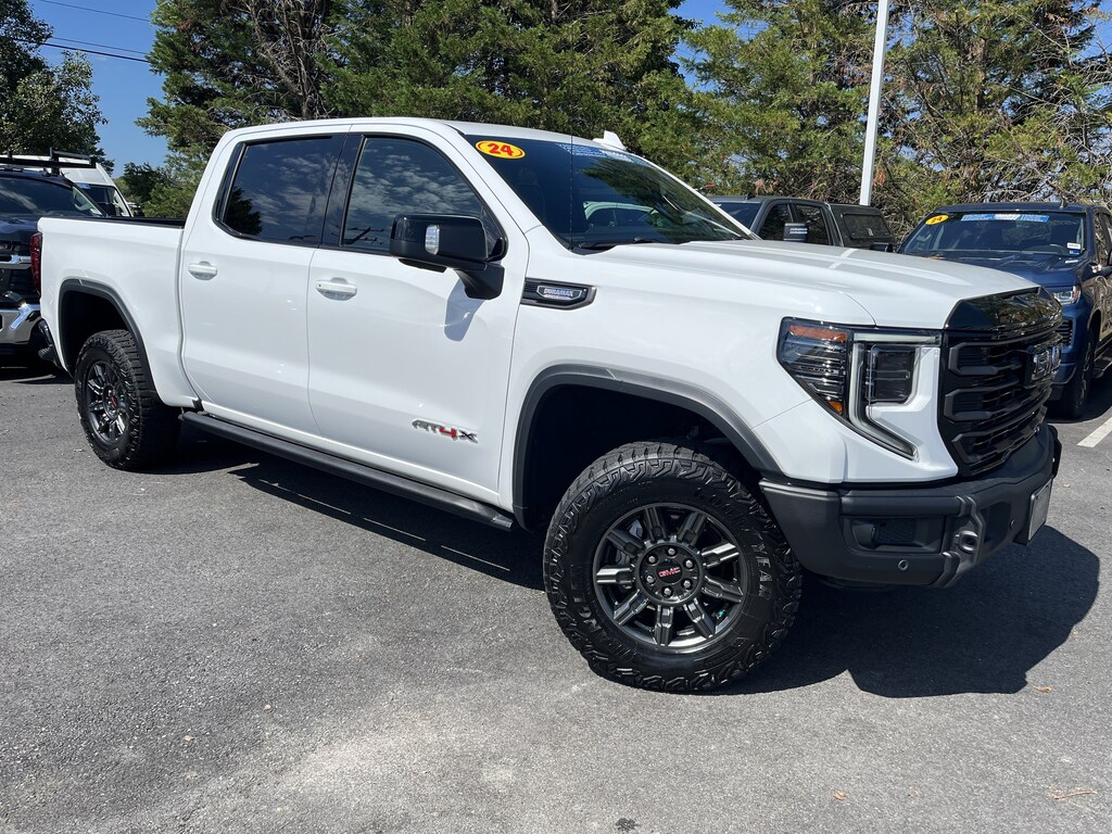Used 2024 GMC Sierra 1500 AT4X Pickup
