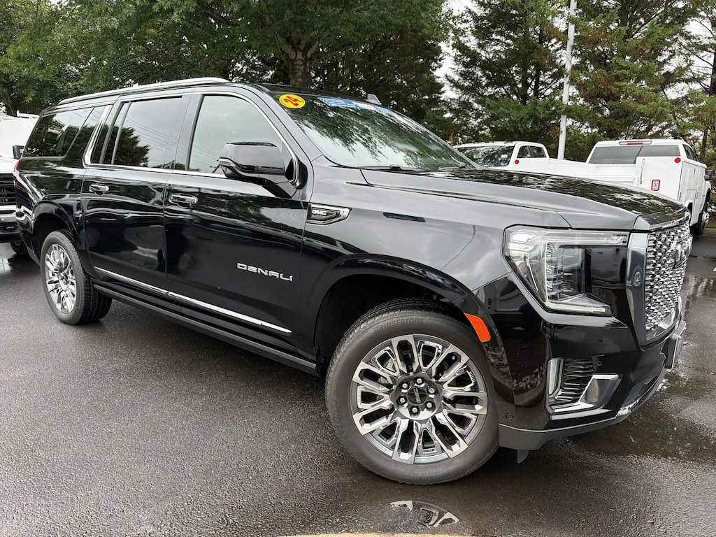 Used 2024 GMC Yukon XL Denali Ultimate SUV