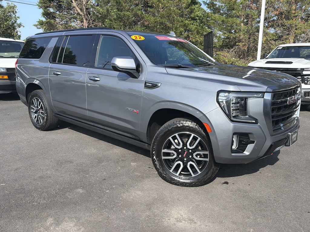 Used 2022 GMC Yukon XL AT4 SUV