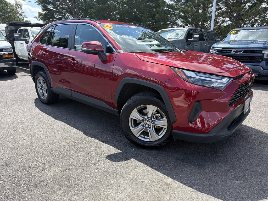 Used 2025 Toyota RAV4 XLE SUV