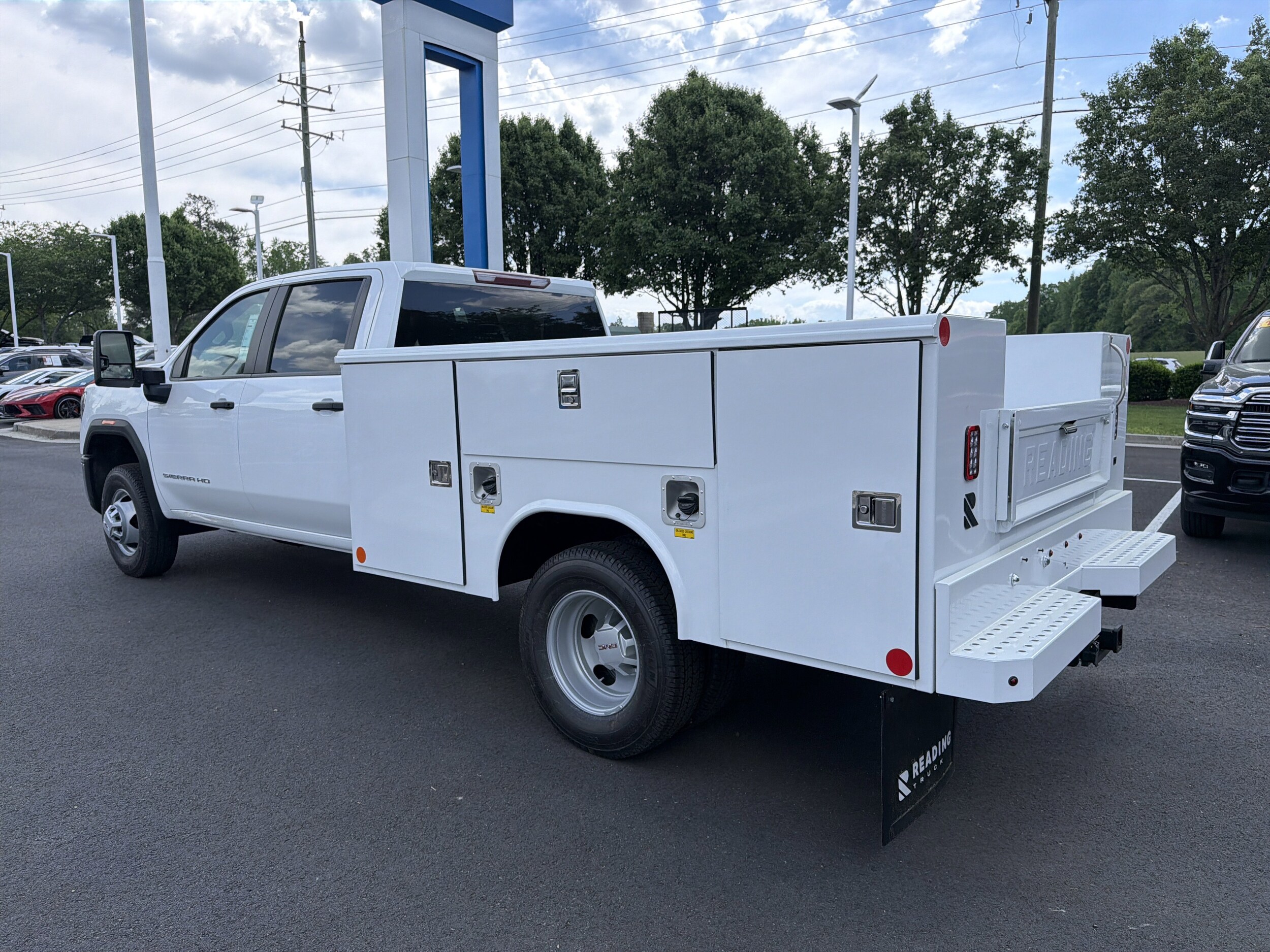 GMC Sierra 3500HD CC Pro