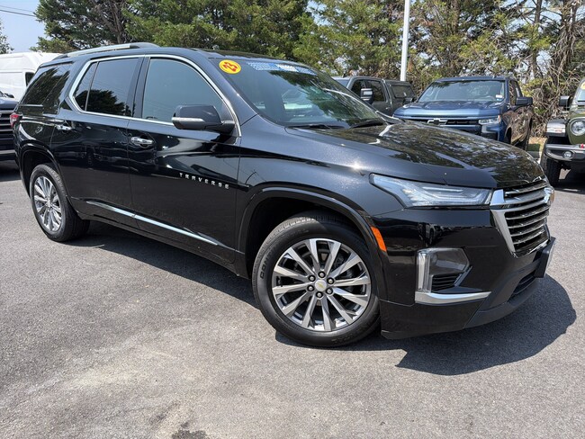 2023 Chevrolet Traverse Premier SUV