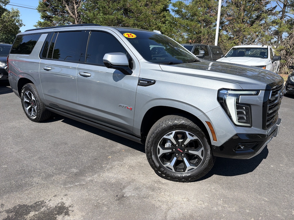 Used 2025 GMC Yukon XL AT4 SUV