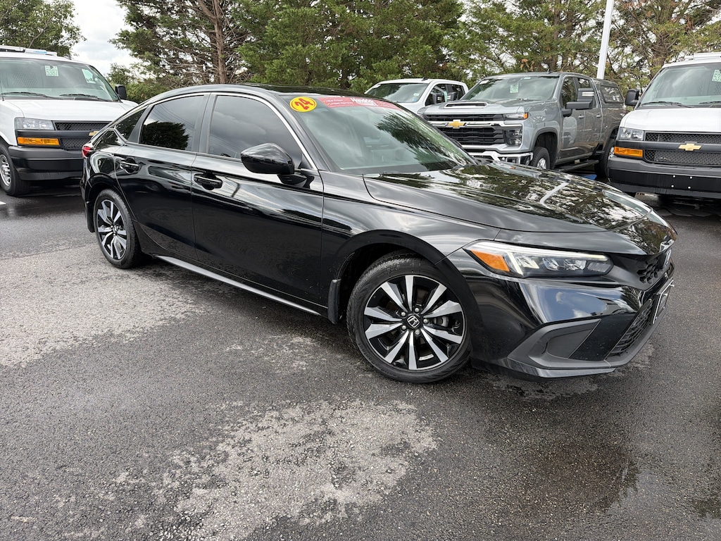 Used 2024 Honda Civic EX-L Hatchback