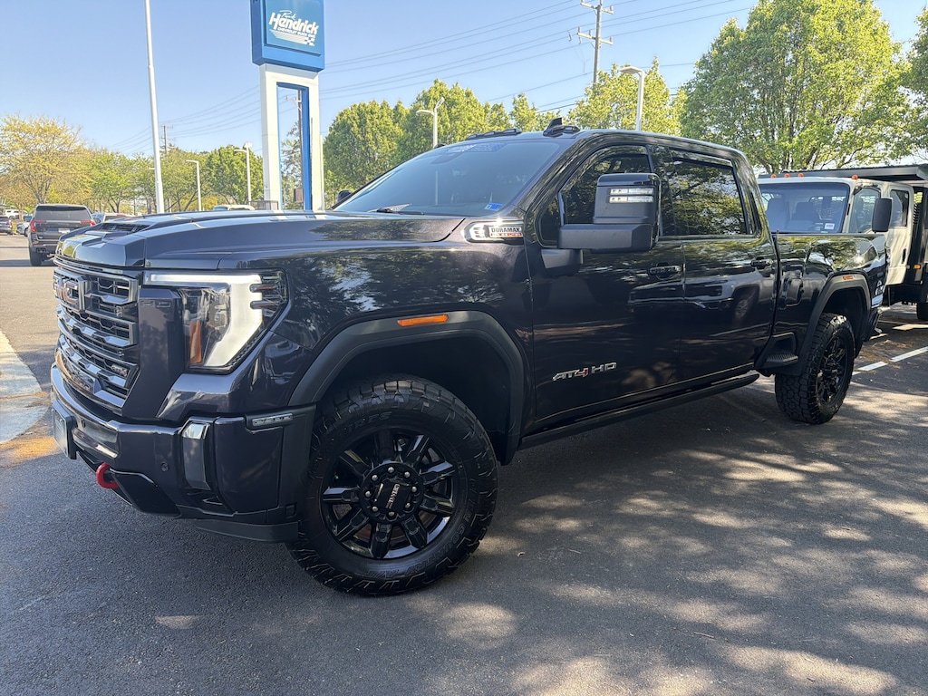Used 2024 GMC Sierra 2500HD AT4 Pickup