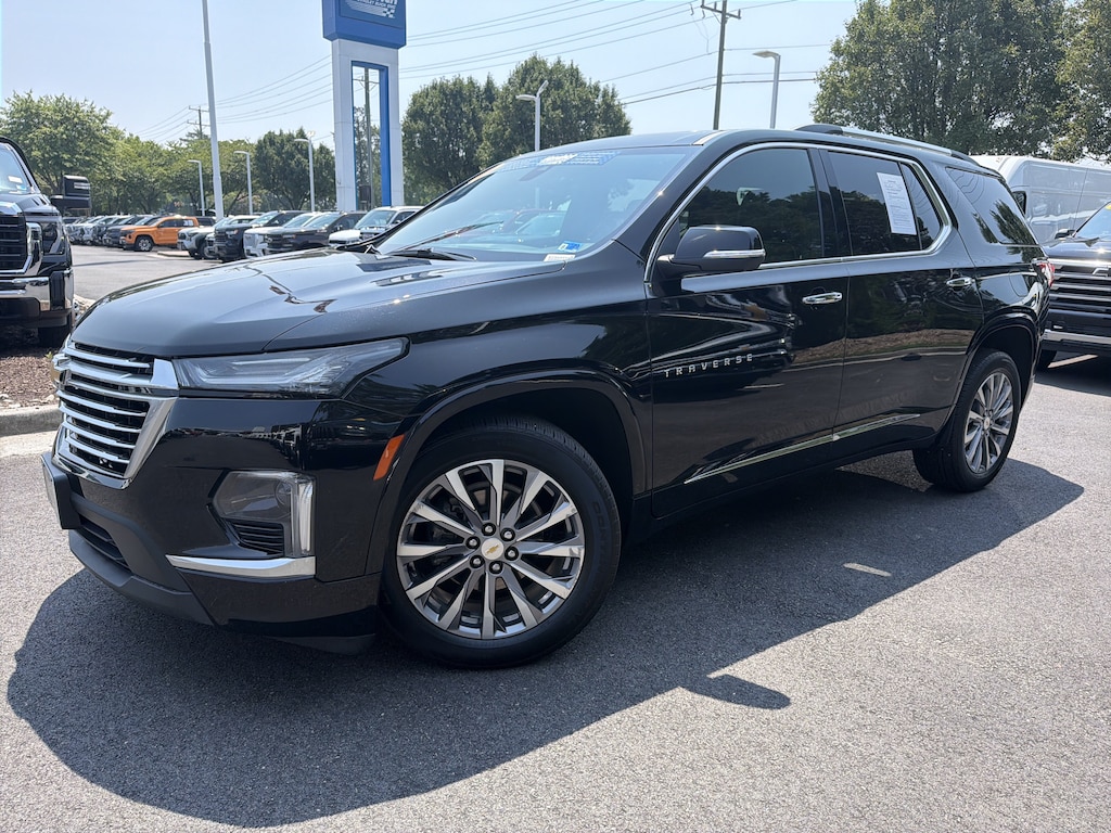 Used 2023 Chevrolet Traverse Premier SUV