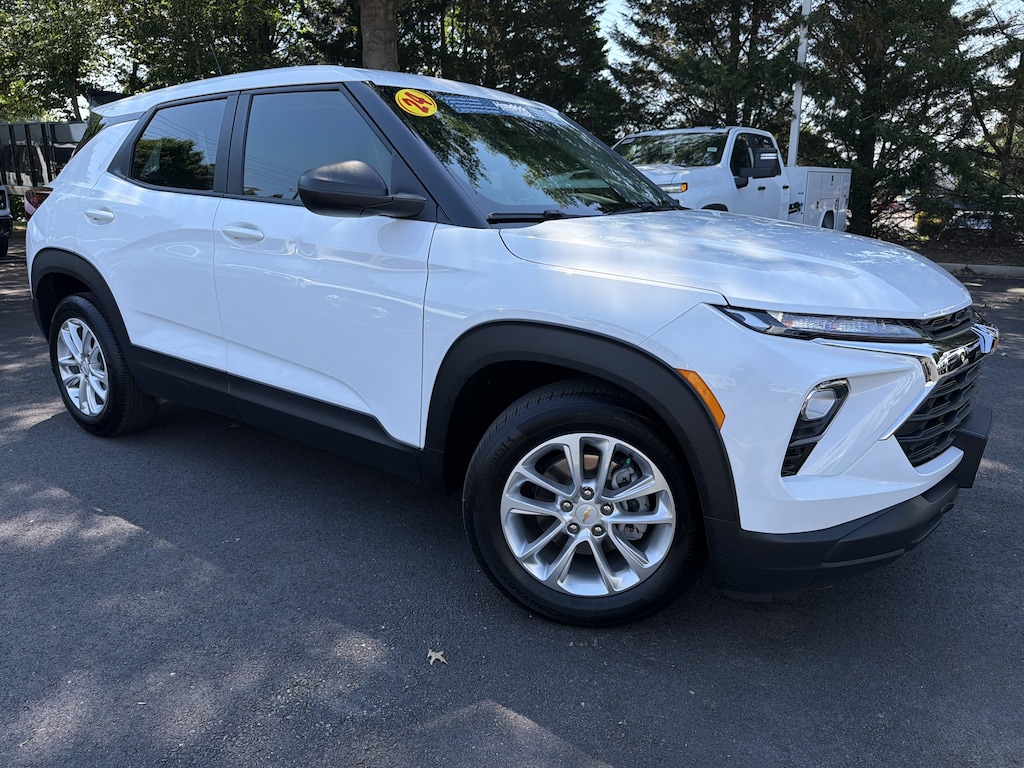 Used 2024 Chevrolet Trailblazer LS SUV