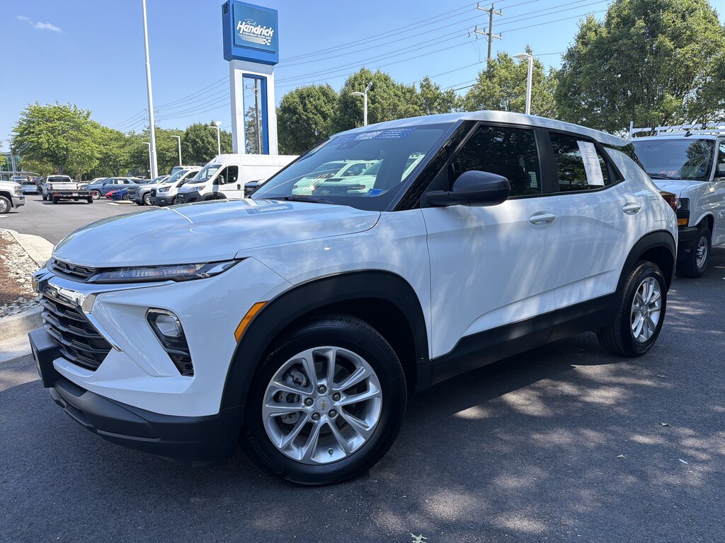 Used 2024 Chevrolet Trailblazer LS SUV