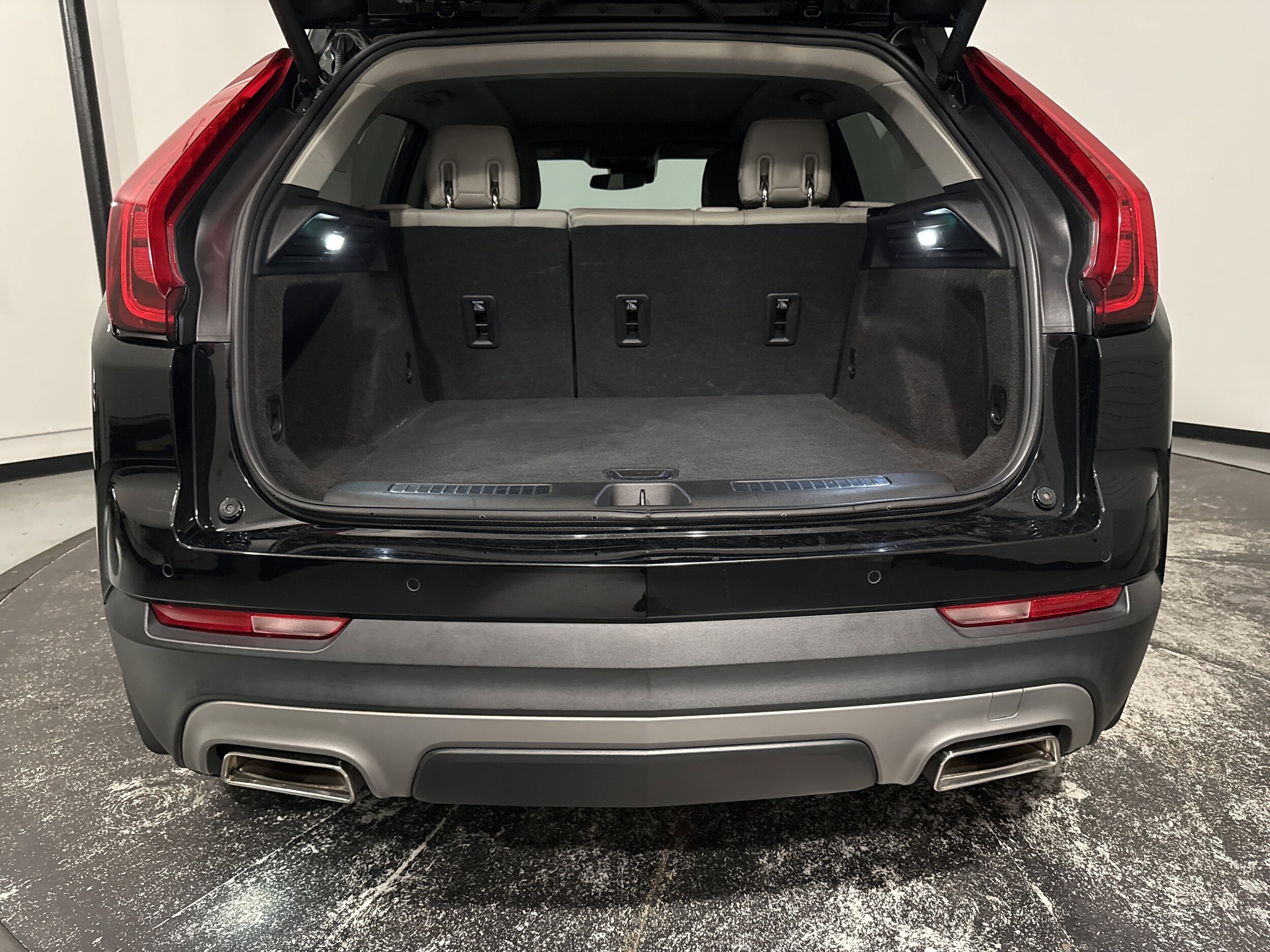 2023 CADILLAC XT4 AWD Premium Luxury photo 3