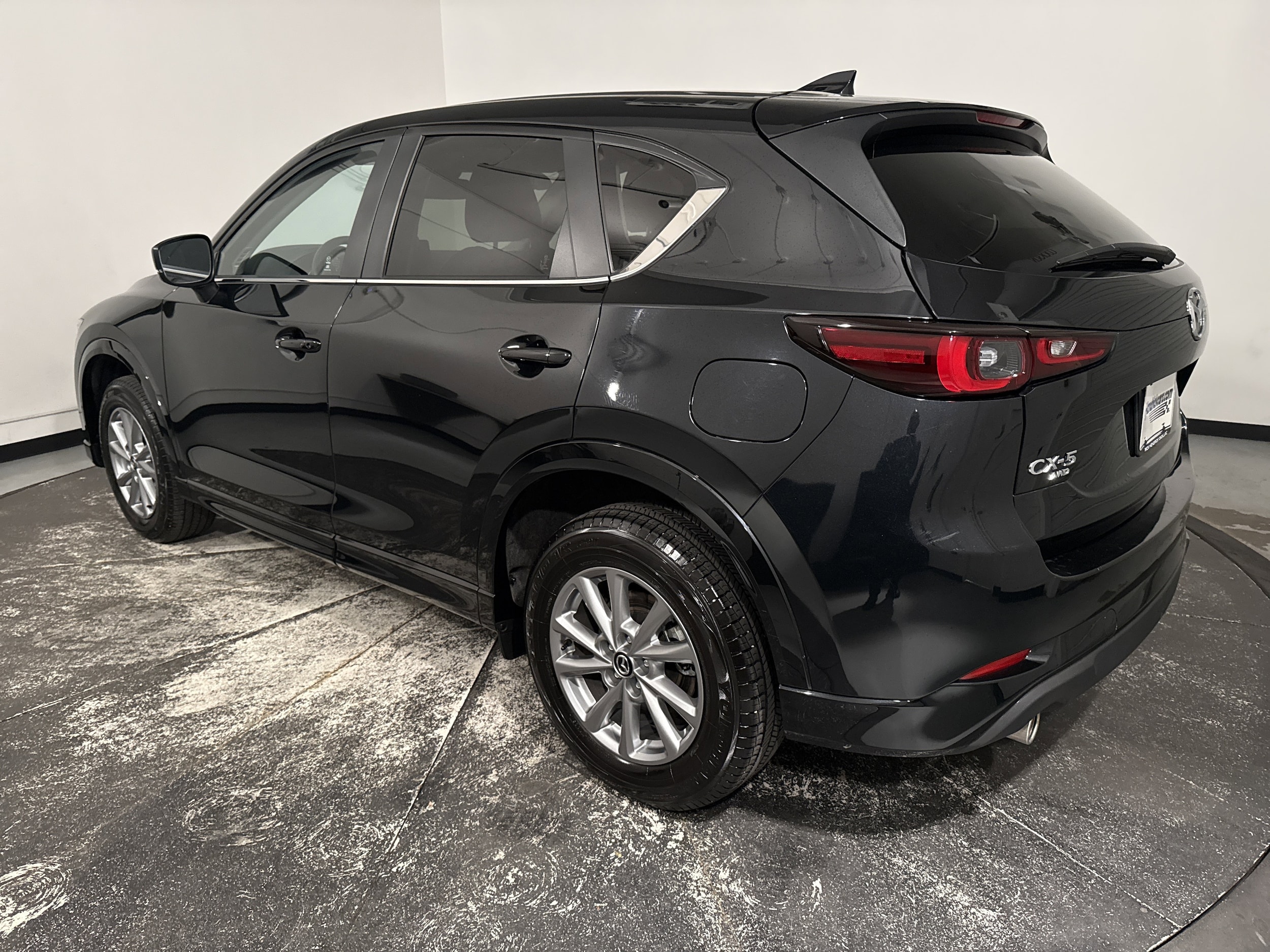 2025 Mazda CX-5 2.5 S Preferred Package photo 6