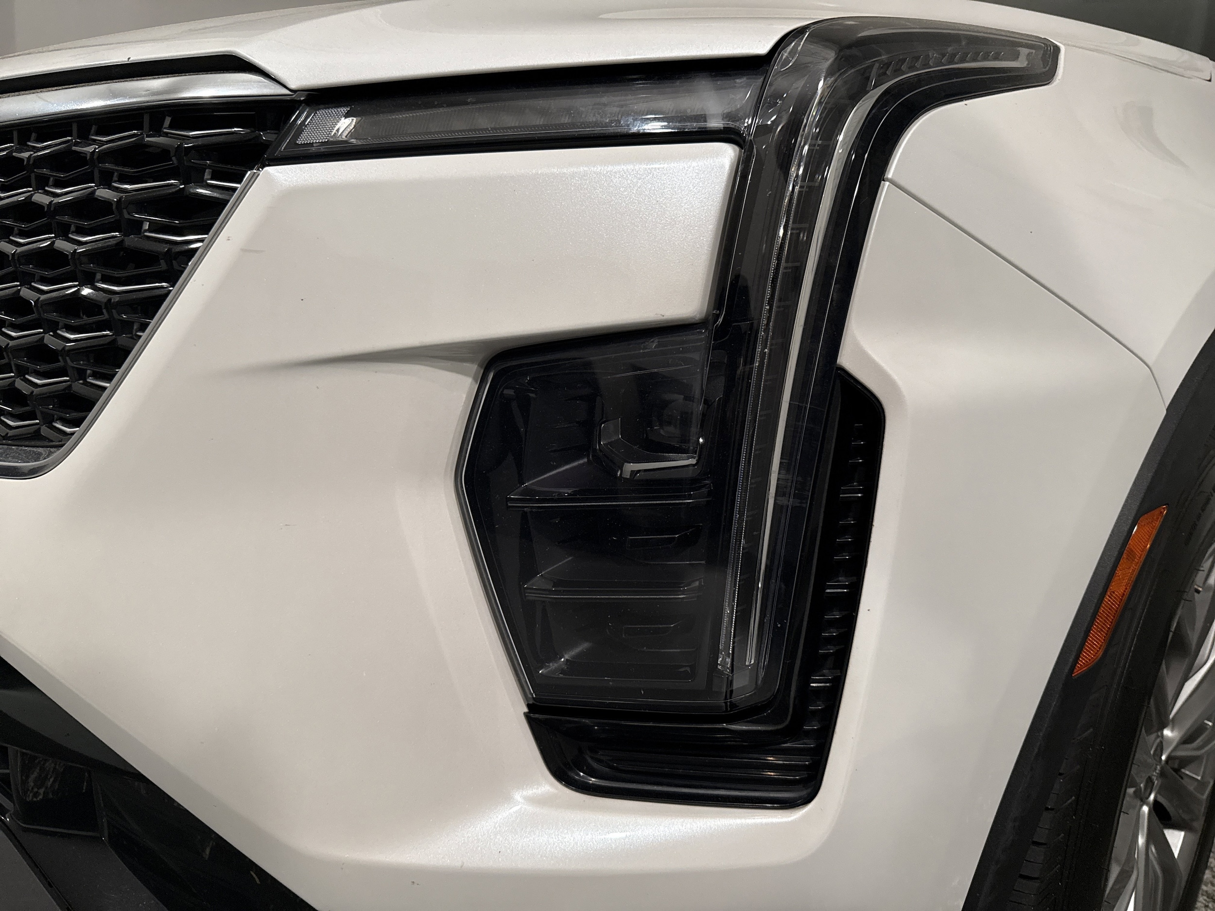 2024 CADILLAC XT4 AWD Premium Luxury photo 4