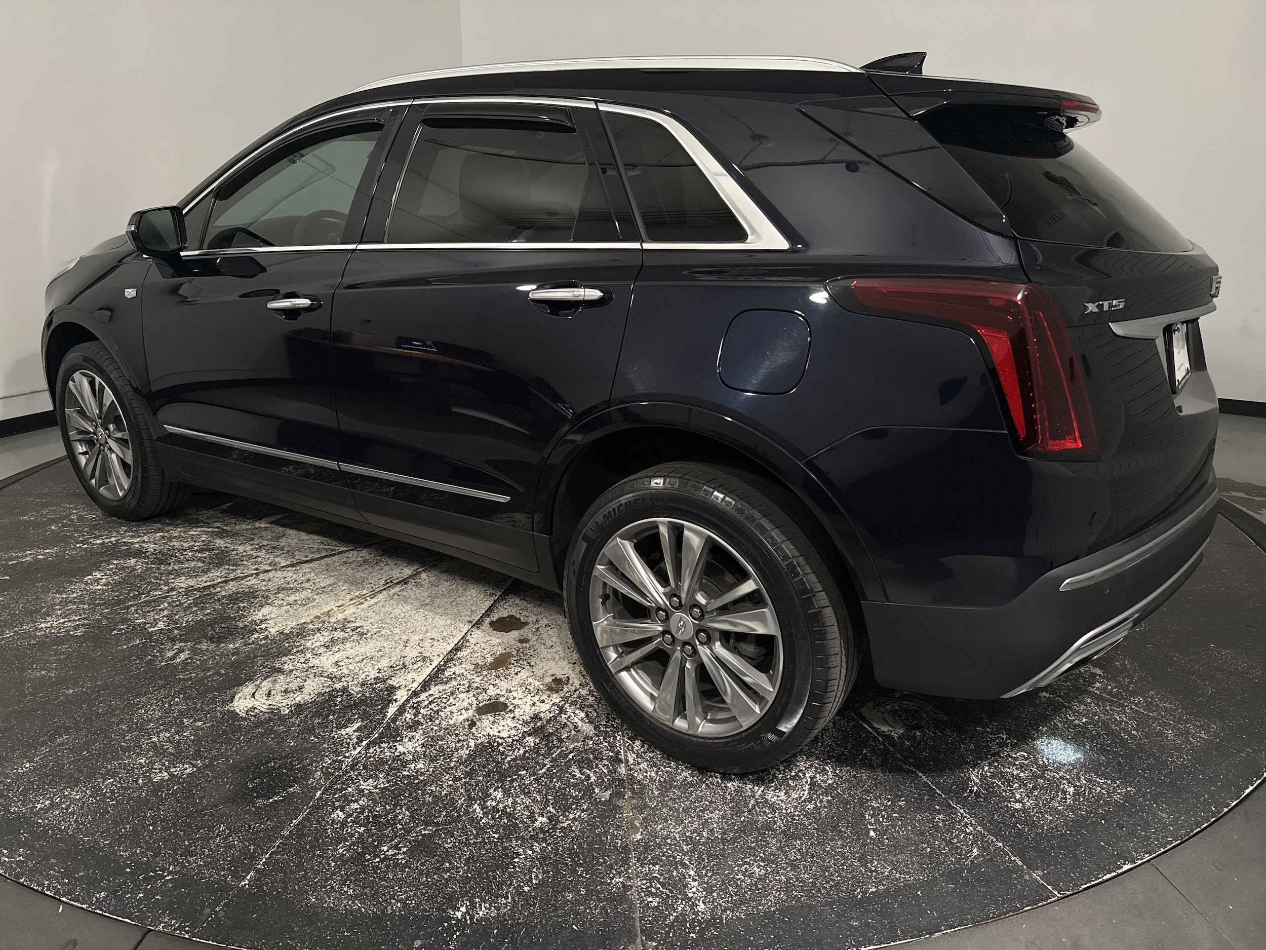 2022 CADILLAC XT5 FWD Premium Luxury photo 5