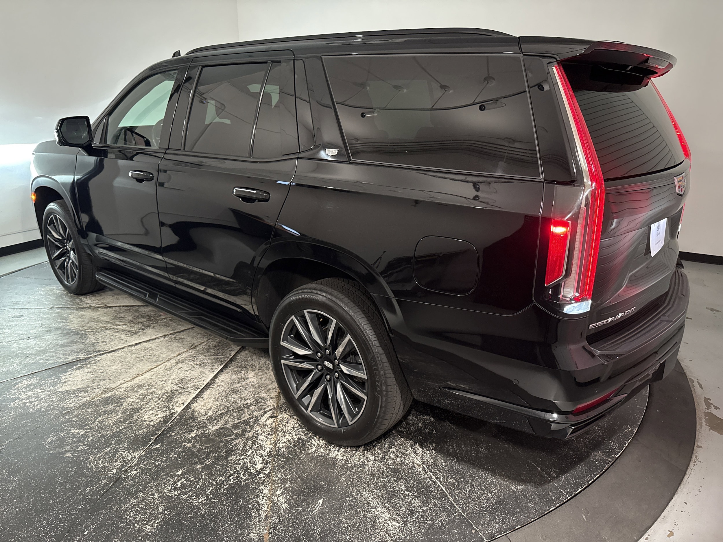 2023 CADILLAC Escalade 4WD Sport photo 5