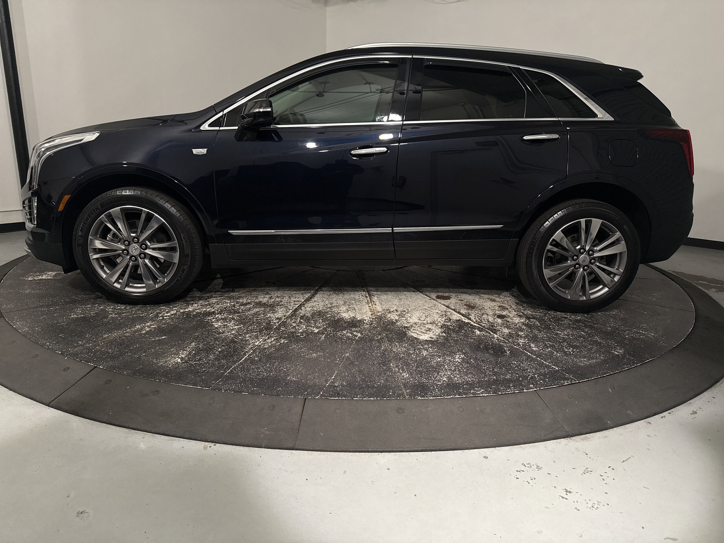 2022 CADILLAC XT5 FWD Premium Luxury photo 4