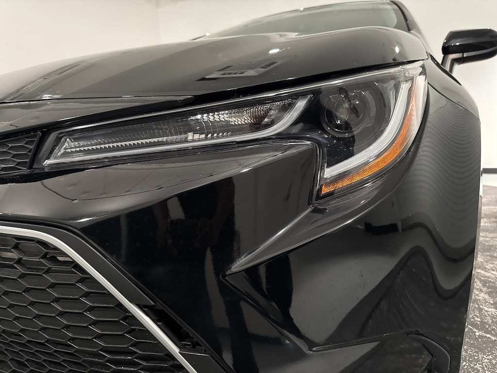 Used 2021 Toyota Corolla LE Sedan