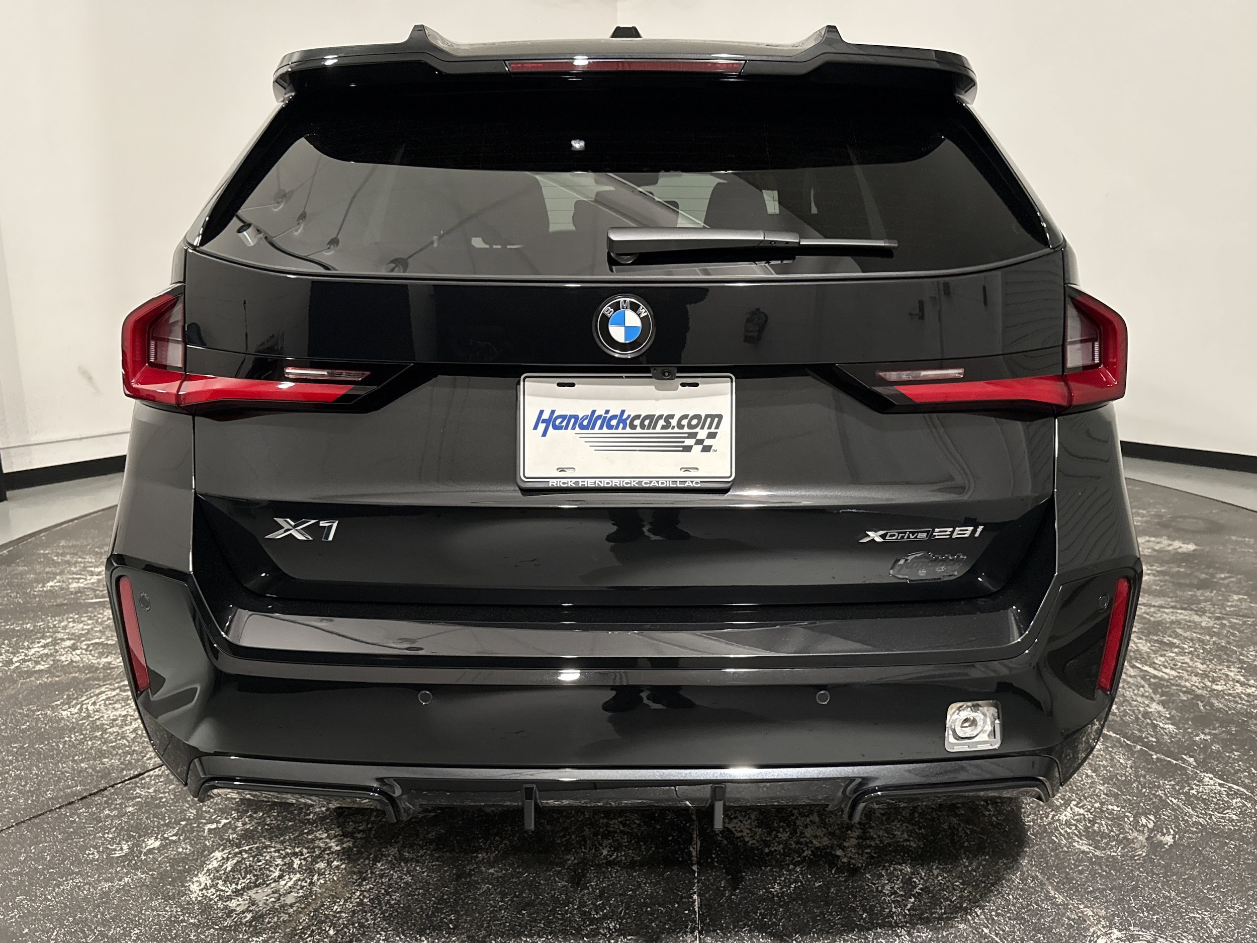 2026 BMW X1 xDrive28i photo 3