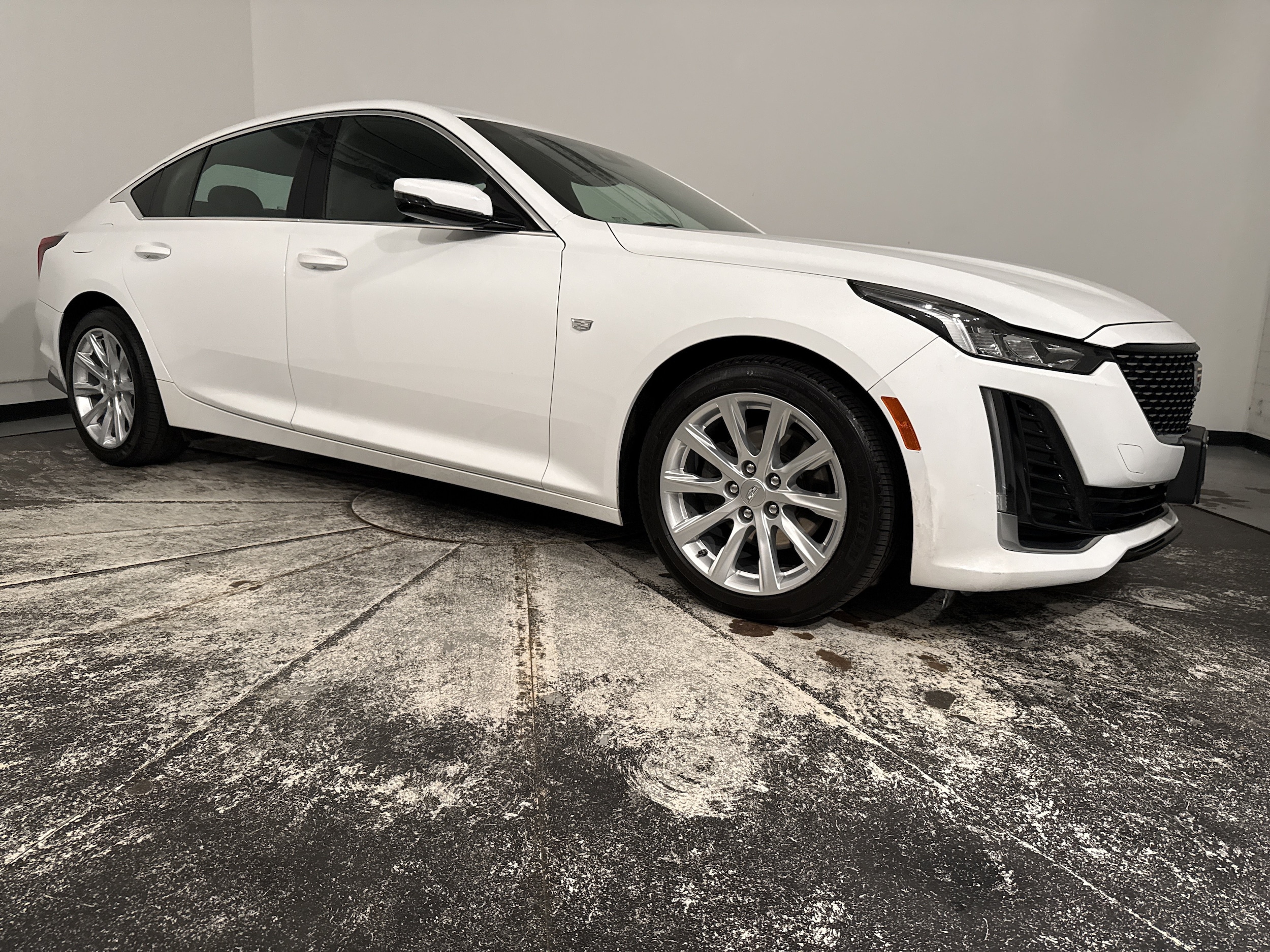 CADILLAC CT5 Luxury