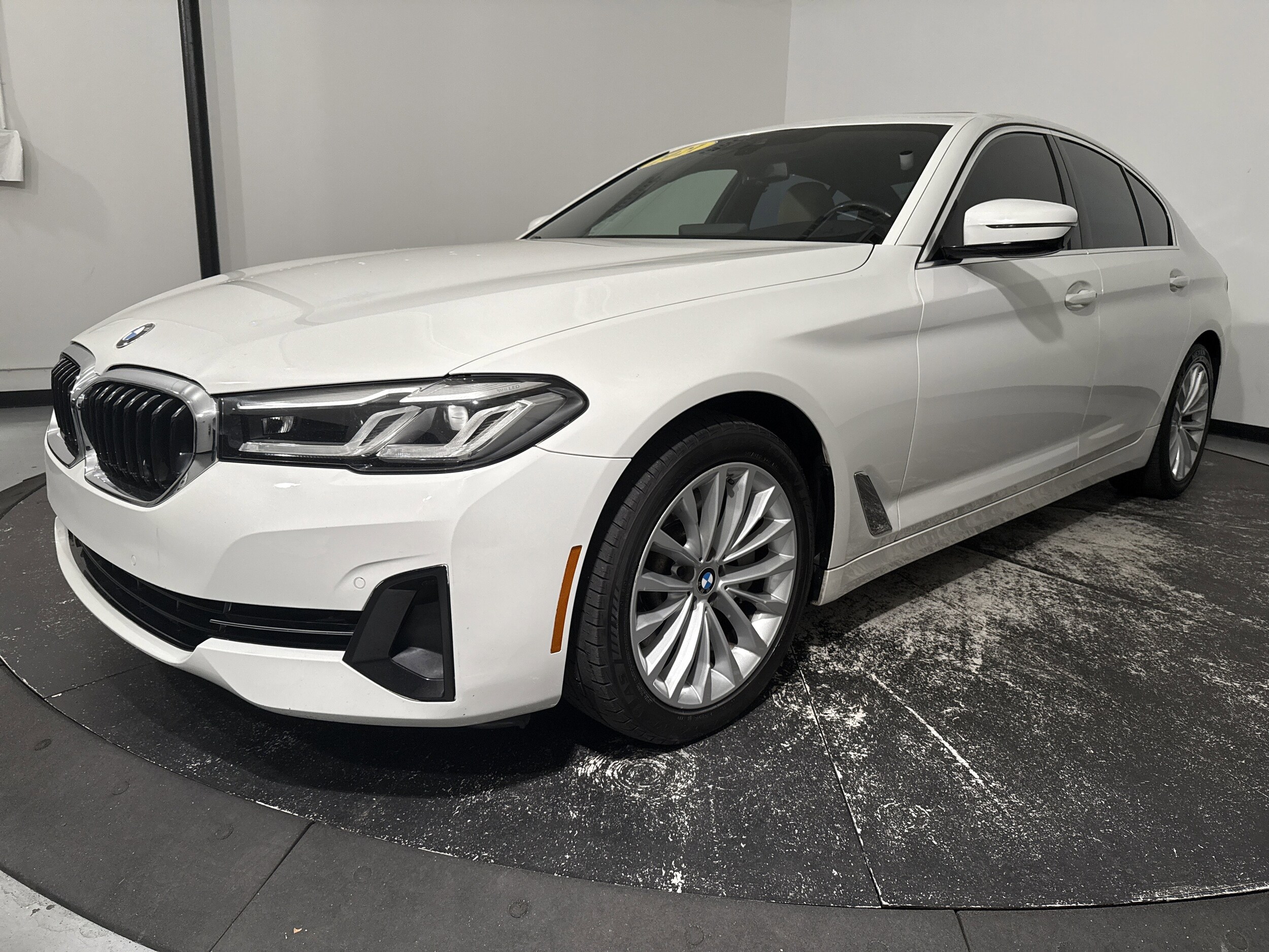 2021 Bmw 530i xDrive photo 3