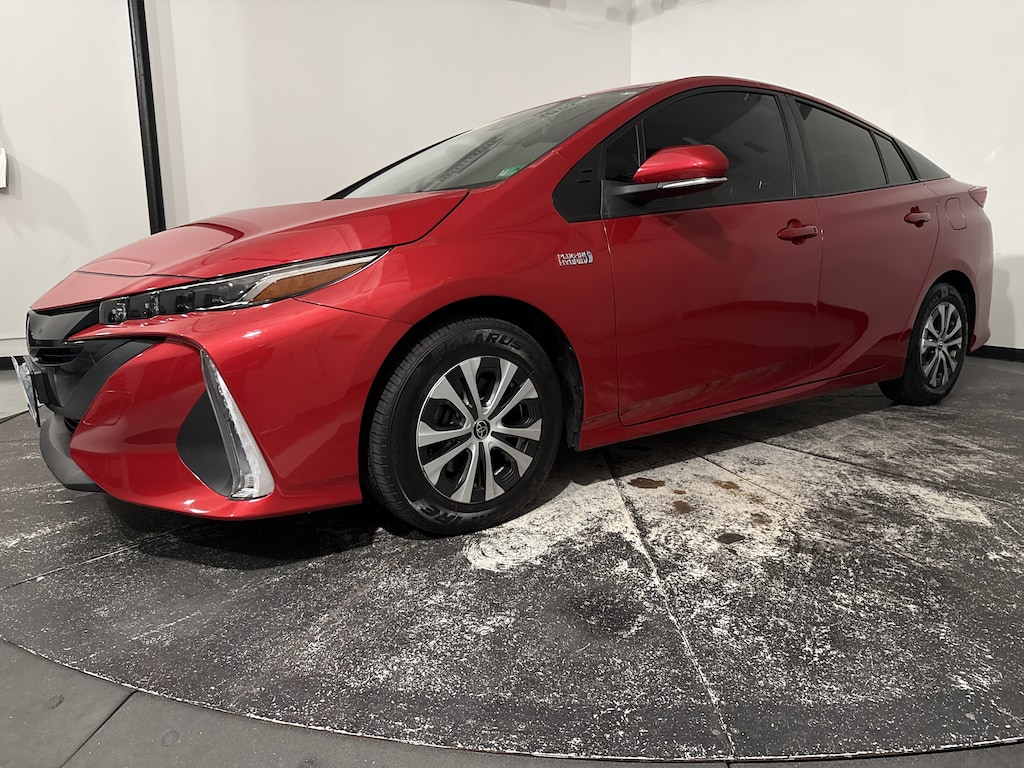 Used 2022 Toyota Prius Prime XLE Hatchback