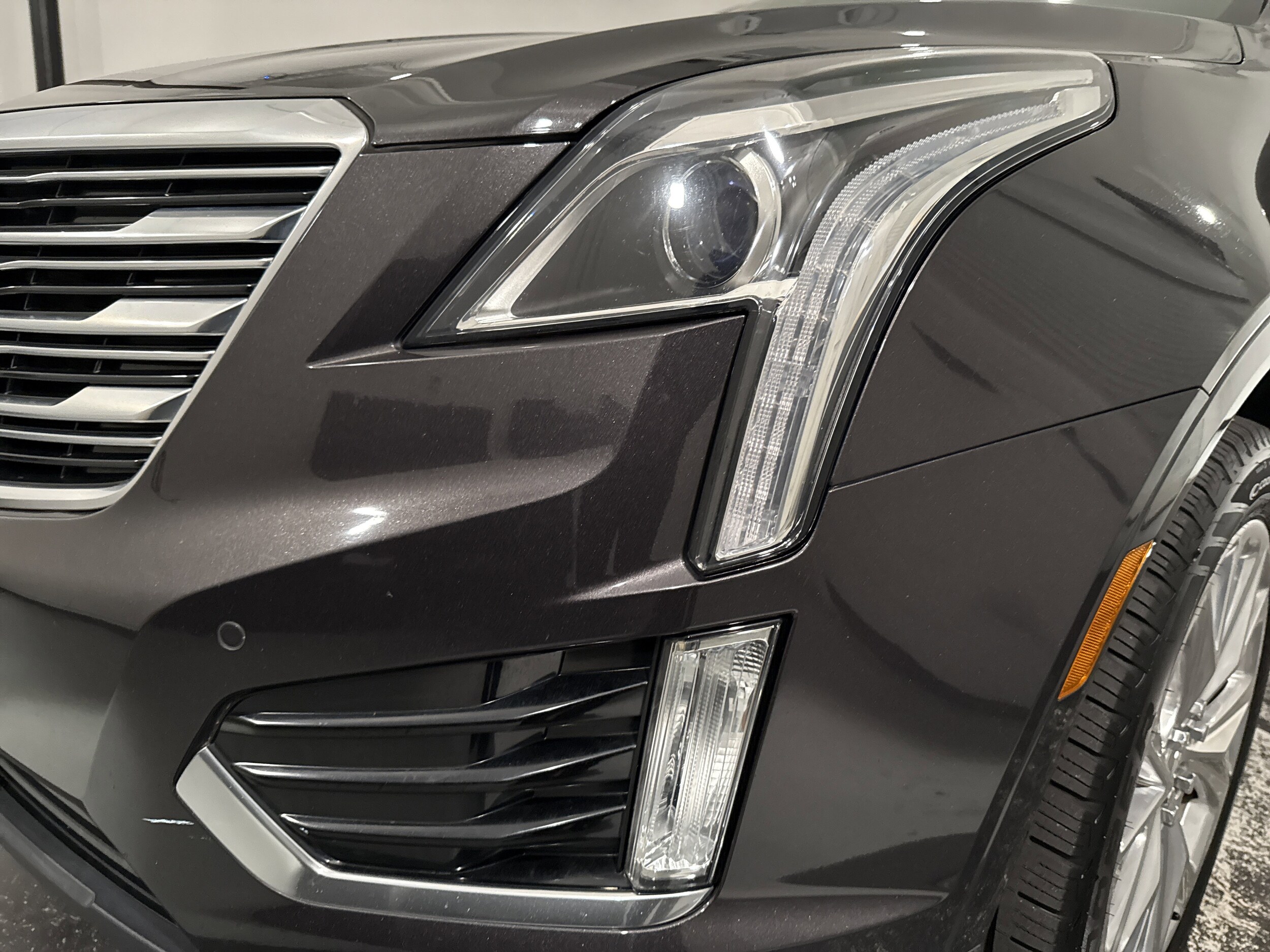 2017 Cadillac XT5 Luxury photo 4