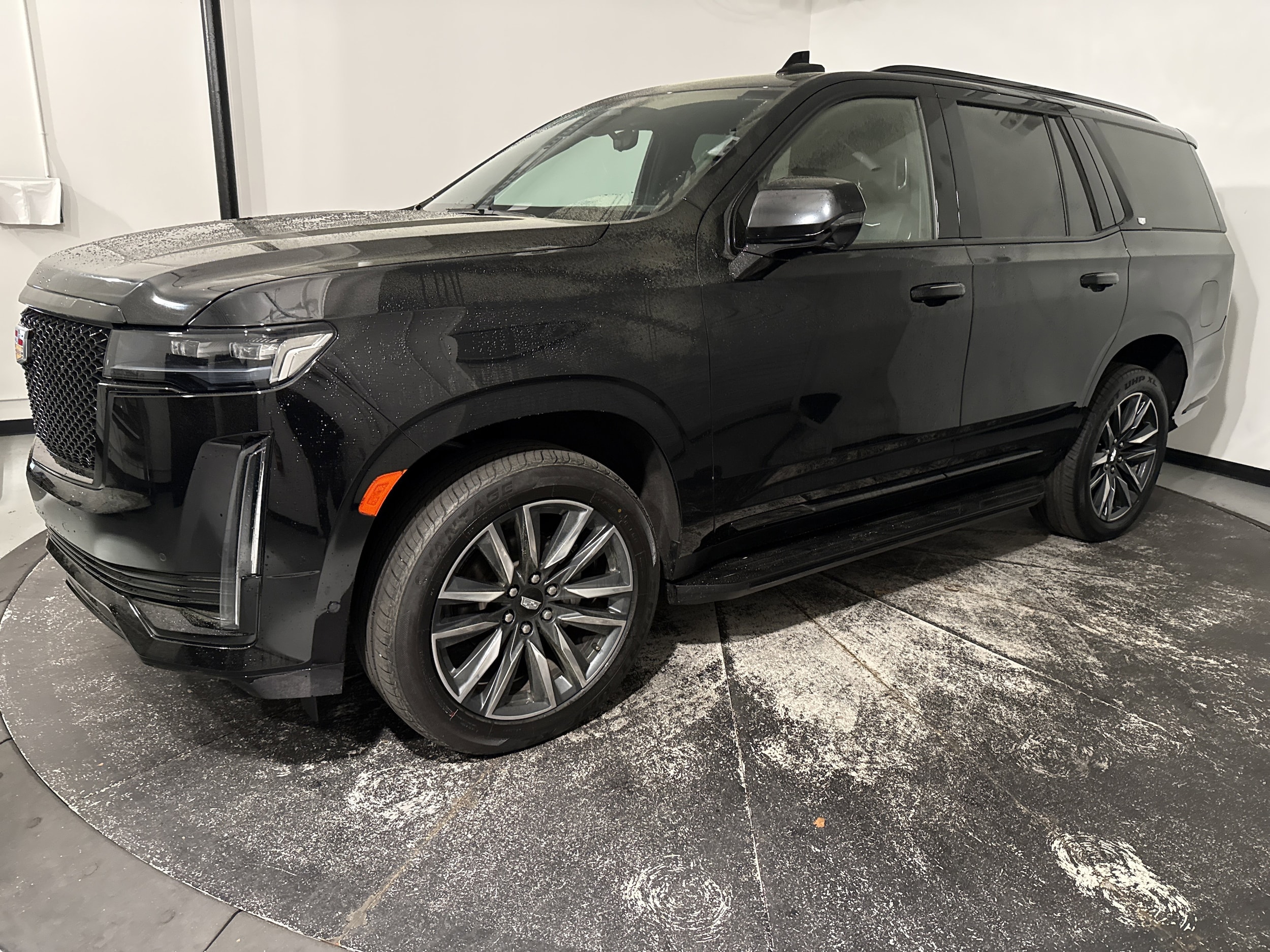 2023 CADILLAC Escalade 4WD Sport photo 2